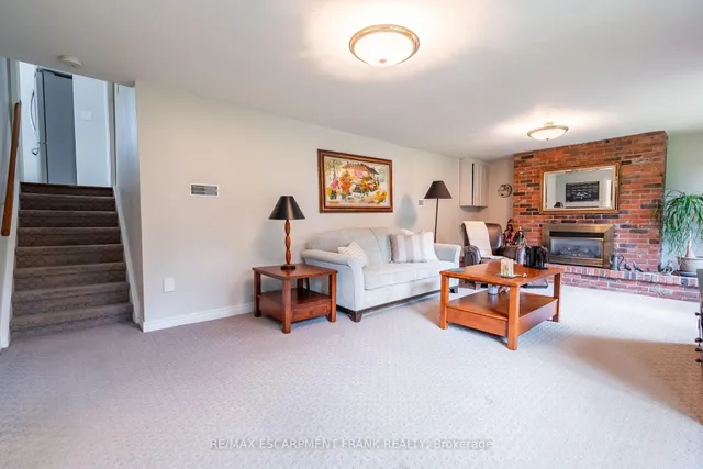 Additional property image - 1293 Dunbar Rd