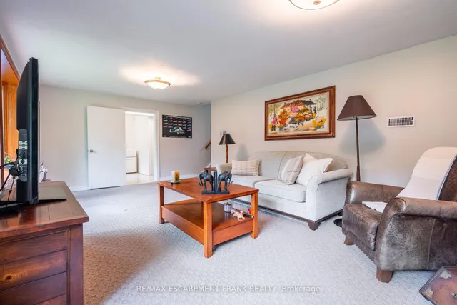 Additional property image - 1293 Dunbar Rd