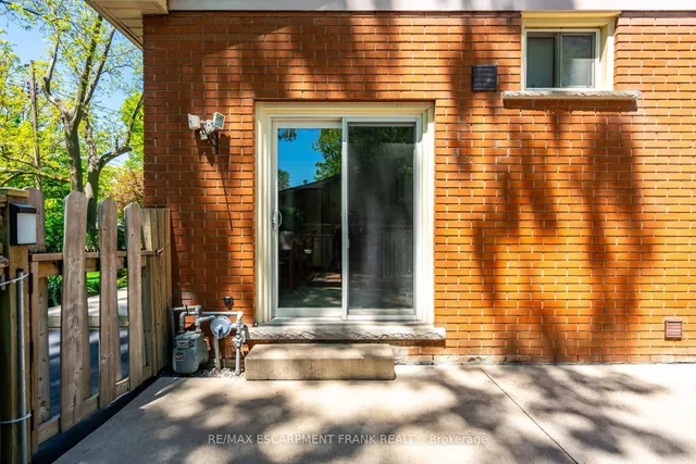 Additional property image - 1293 Dunbar Rd