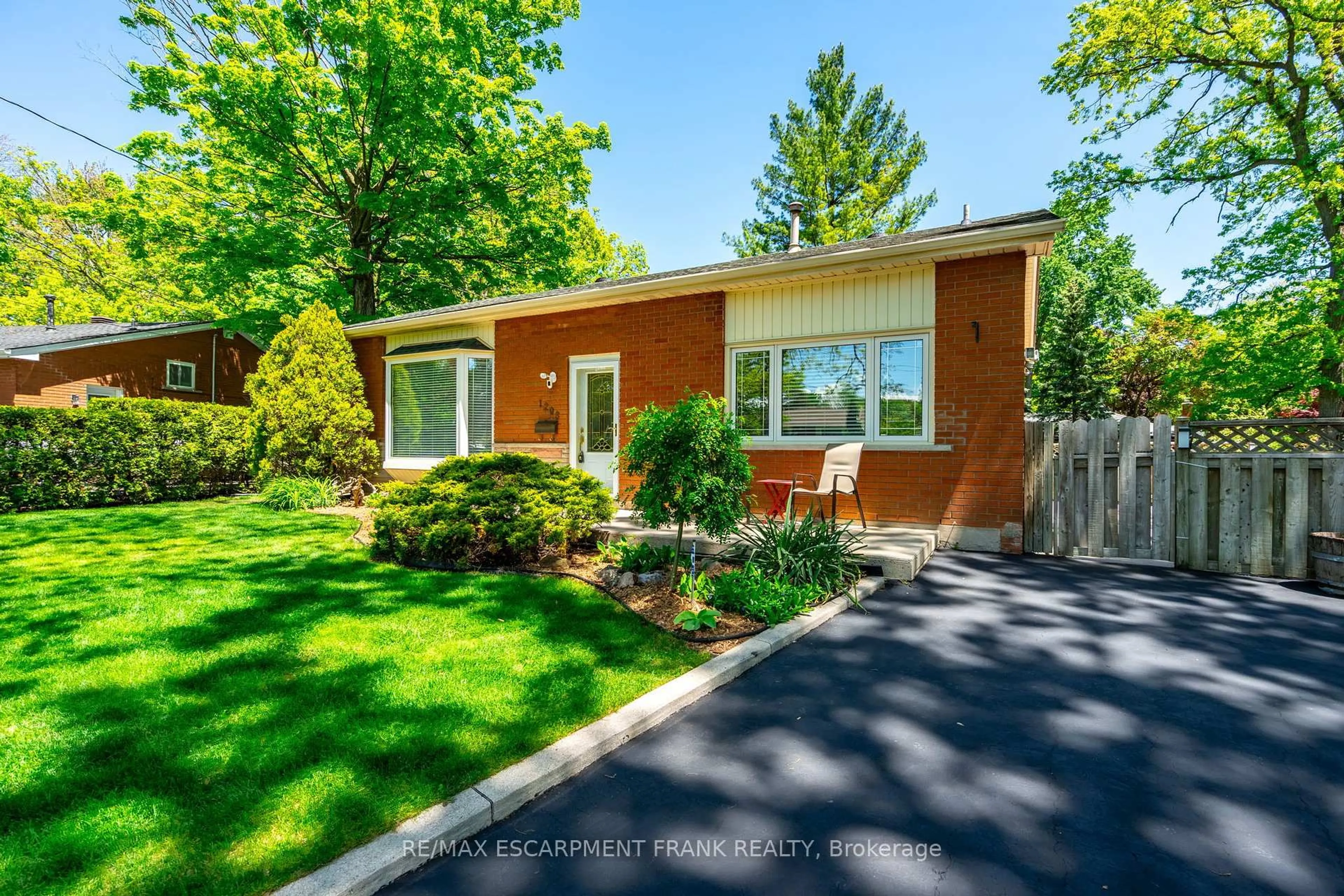 Unknown for 1293 Dunbar Rd, Burlington Ontario L7P 2K1
