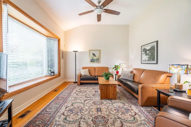 Additional property image - 1293 Dunbar Rd