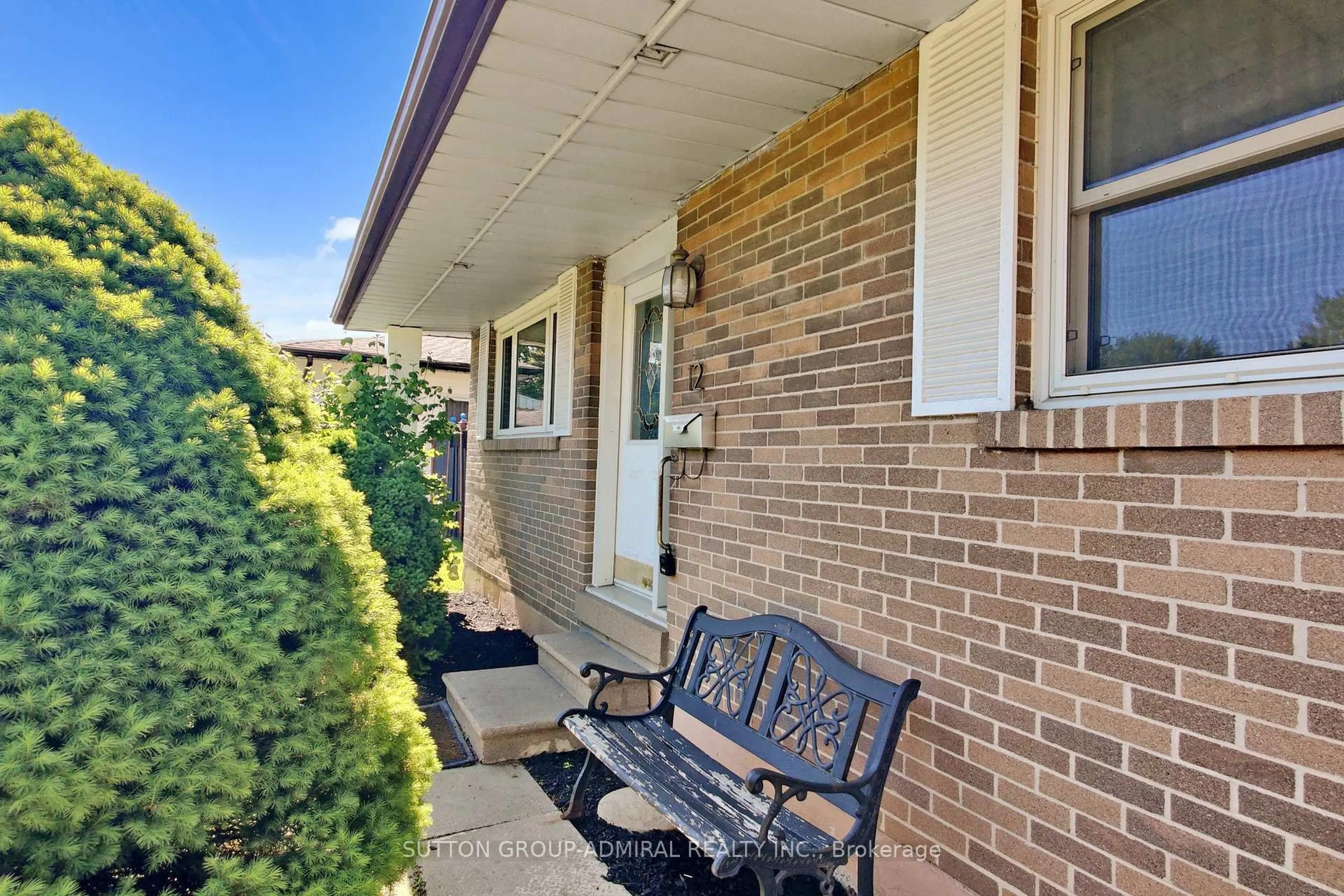 Unknown for 12 Flavian Cres, Brampton Ontario L6T 3P3