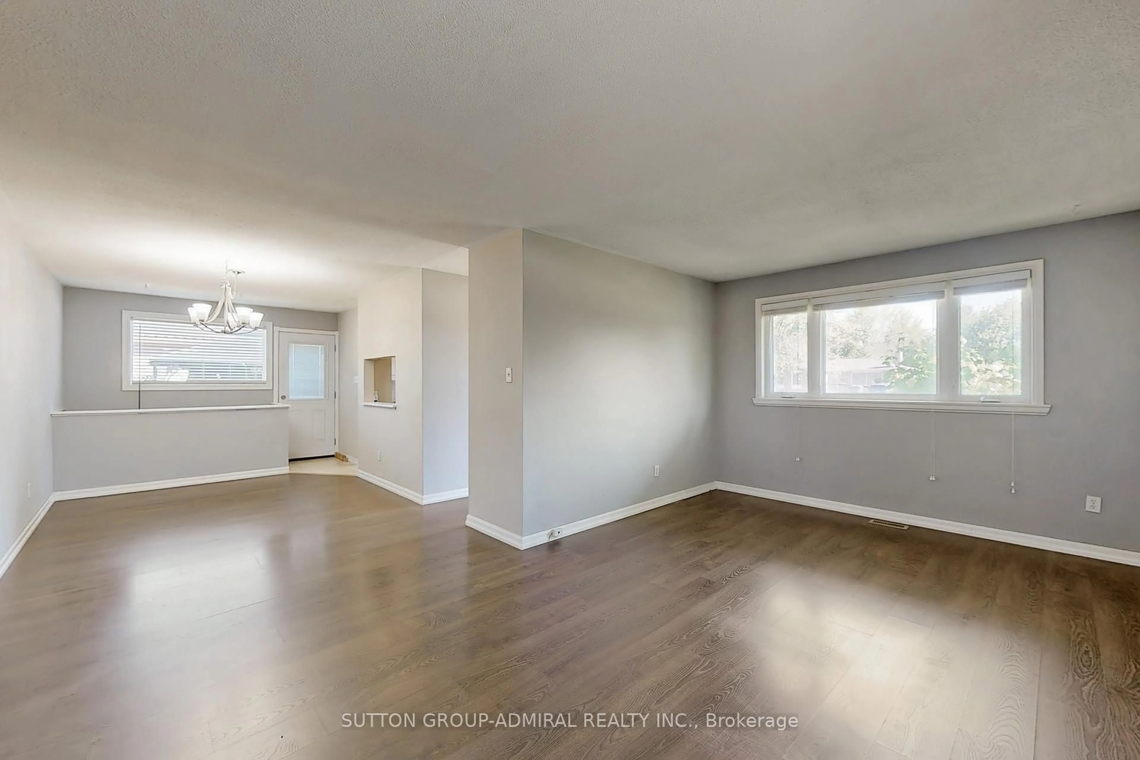 A pic of a room for 12 Flavian Cres, Brampton Ontario L6T 3P3