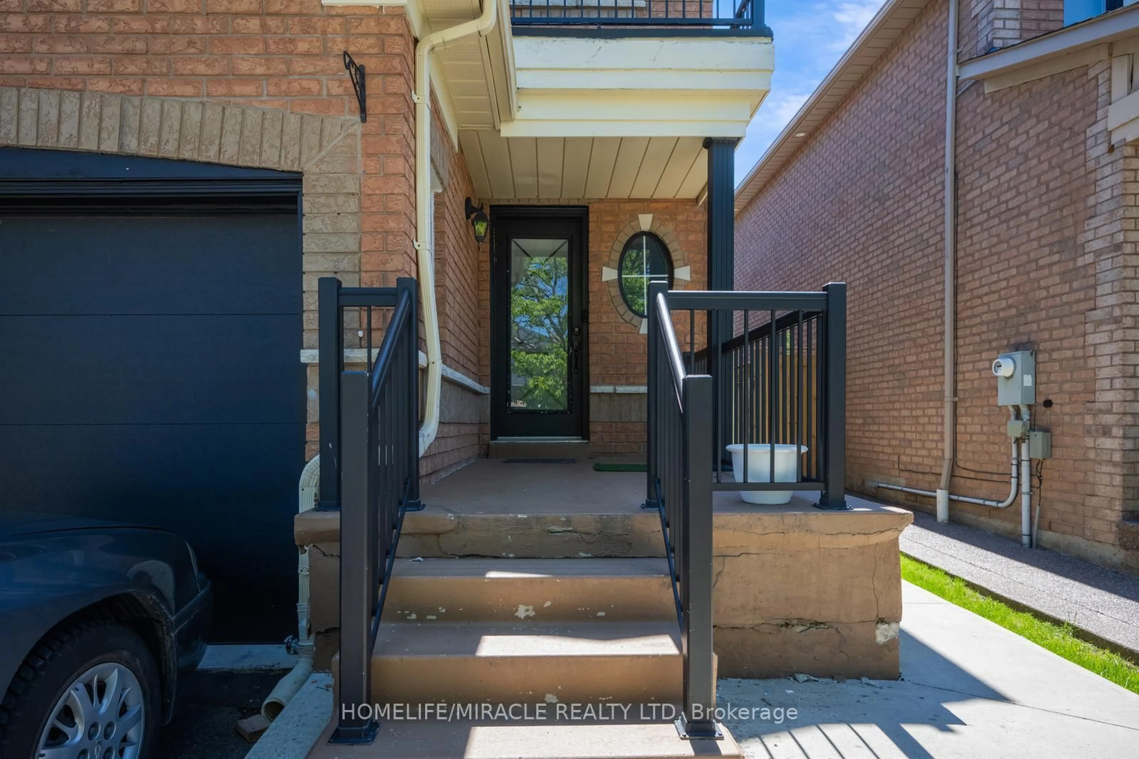 Unknown for 14 Sunny Glen Cres, Brampton Ontario L7A 2C6