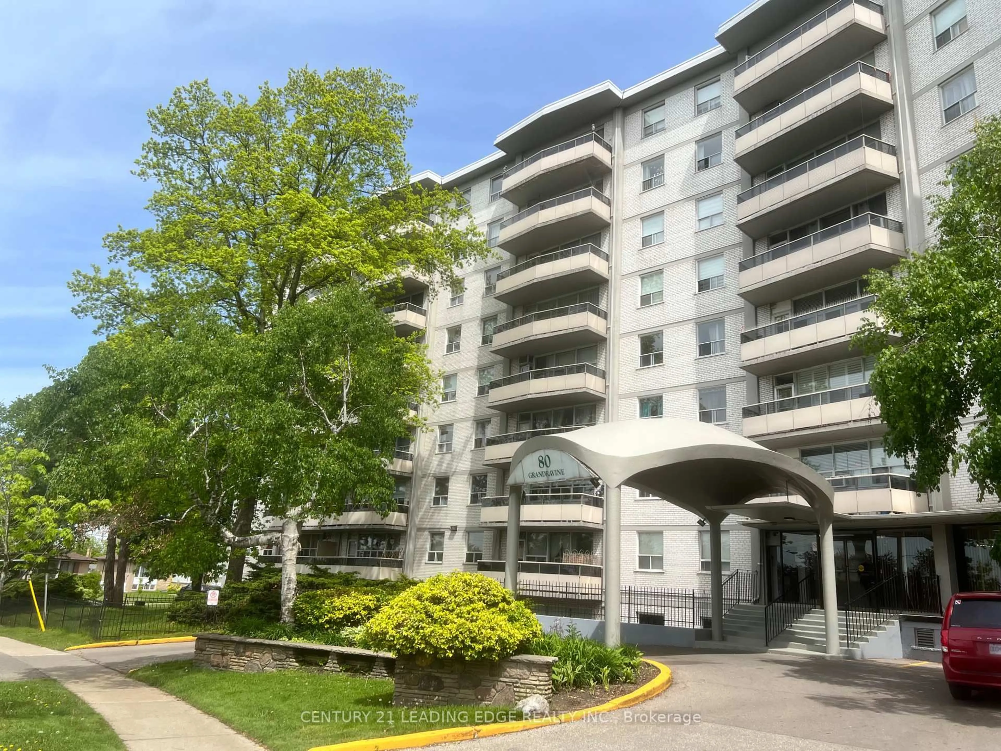 Unknown for 80 Grandravine Dr #916, Toronto Ontario M3J 1B2