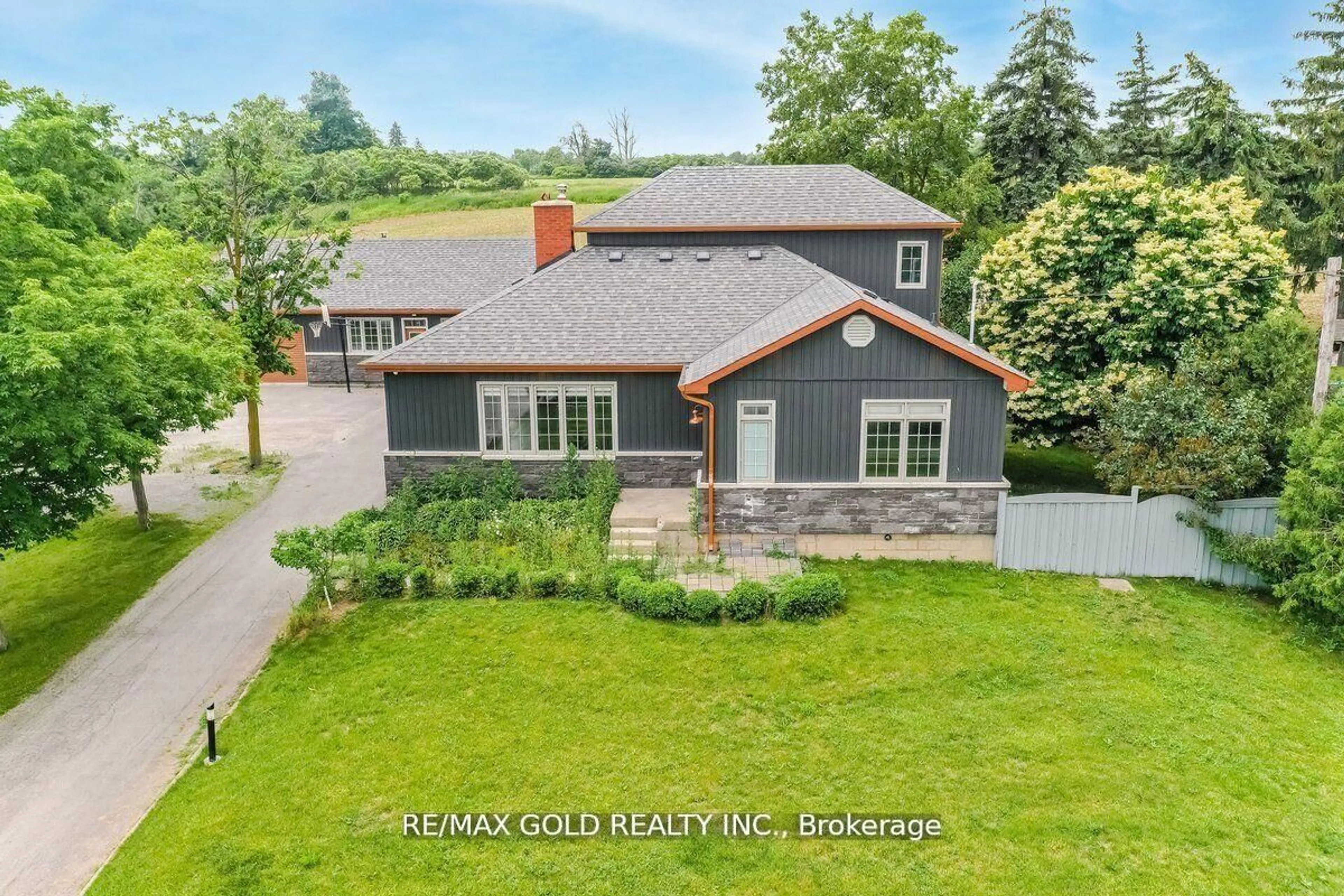 A pic from outside/outdoor area/front of a property/back of a property/a pic from drone, unknown for 13618 Highway 7 N/A, Halton Hills Ontario L7G 4S4