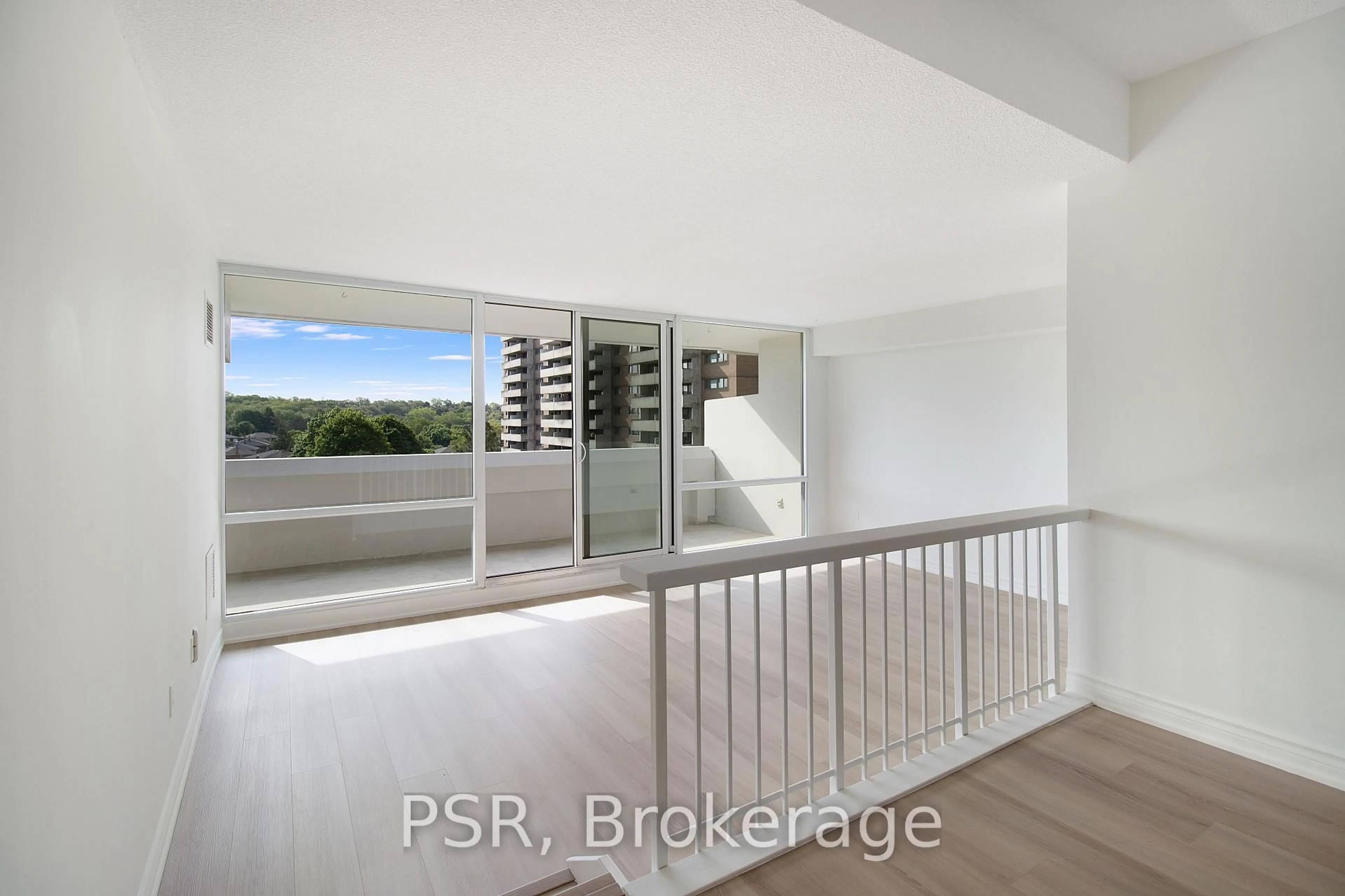 Unknown for 260 Scarlett Rd #707, Toronto Ontario M6N 4X6