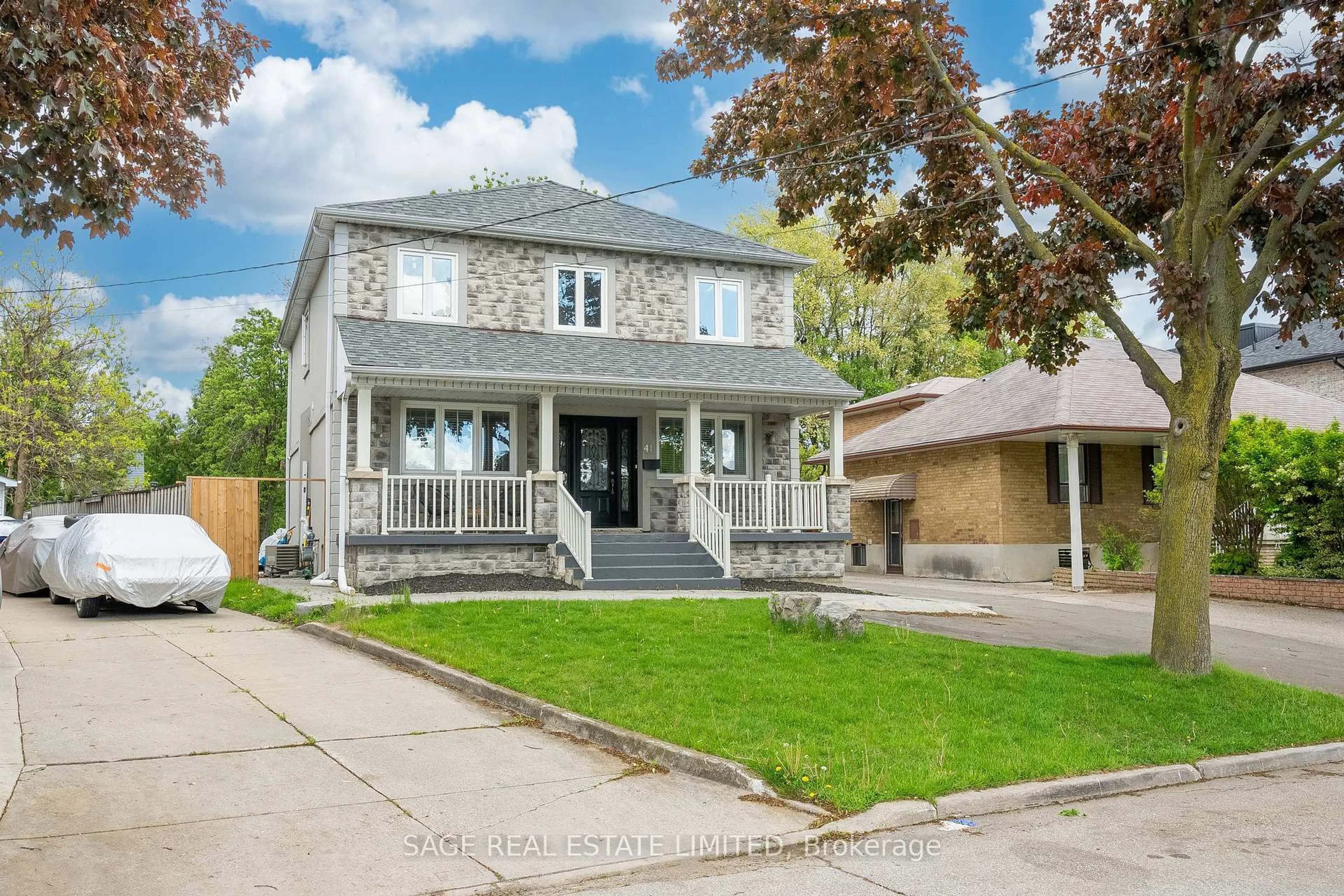 Home with vinyl exterior material, street for 41 Ann Arbour Rd, Toronto Ontario M9M 2J5