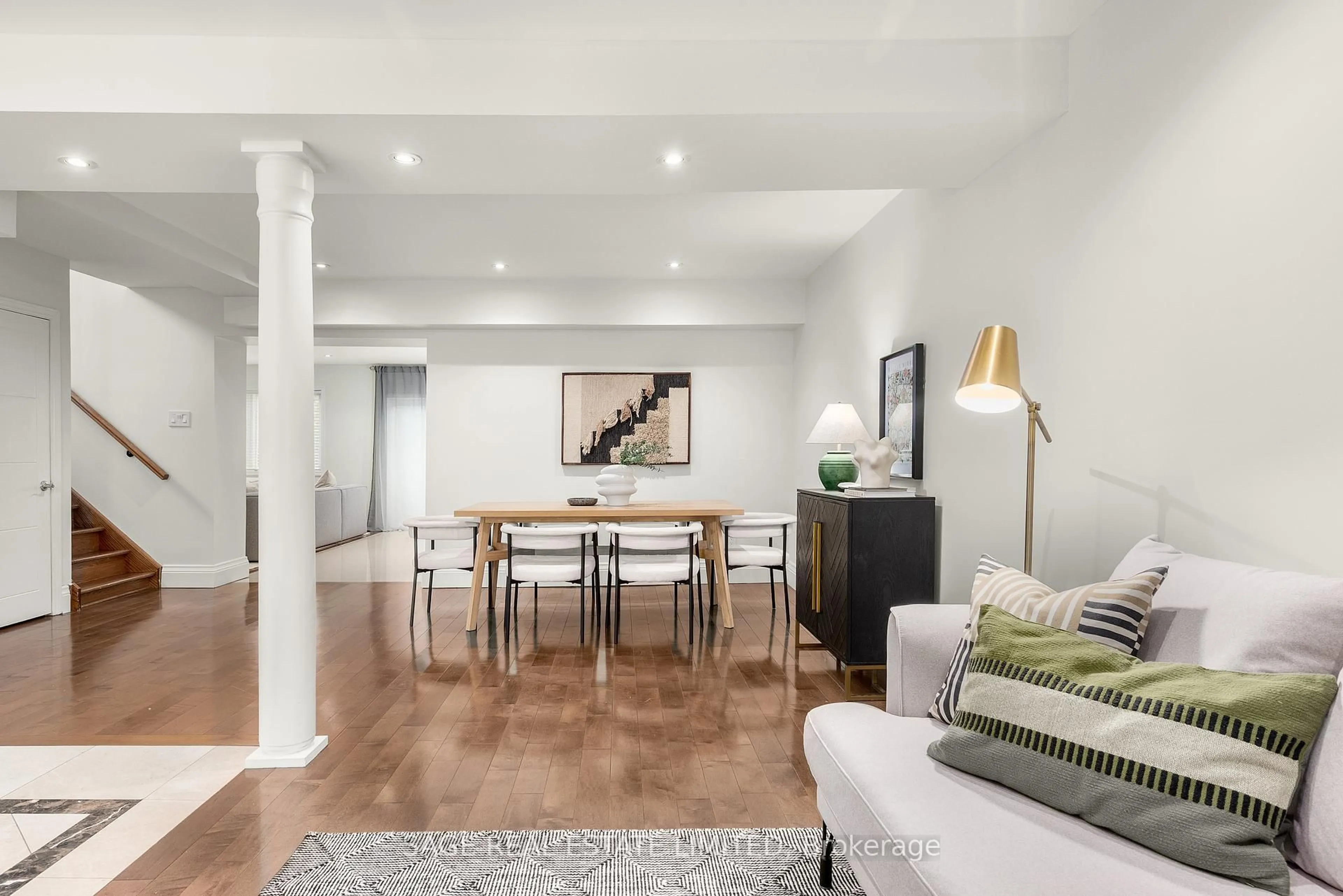 Living room with furniture, unknown for 41 Ann Arbour Rd, Toronto Ontario M9M 2J5