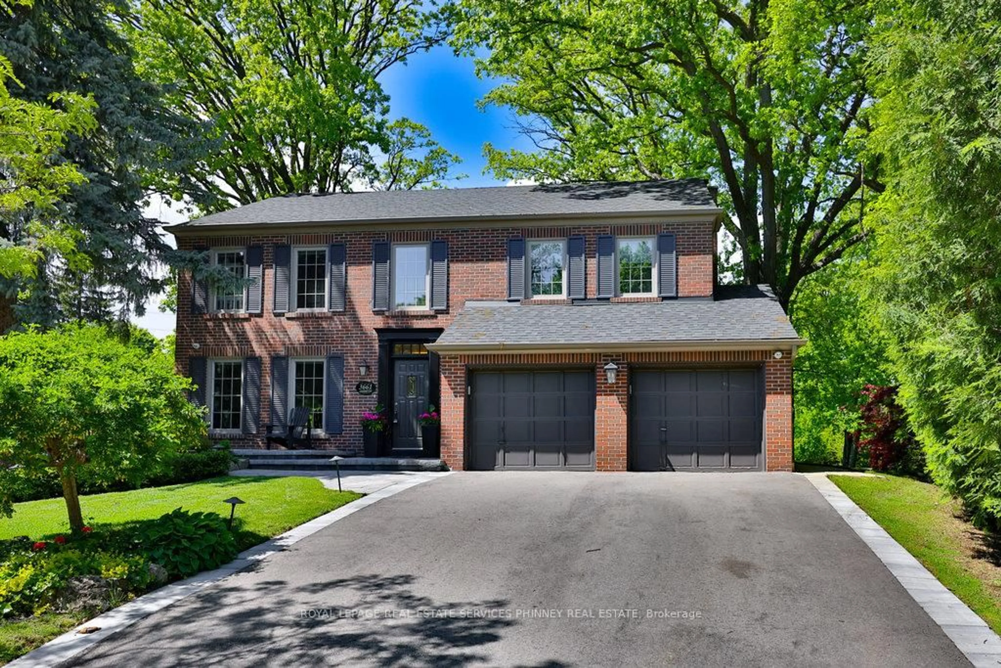 Home with brick exterior material, street for 3661 Greenbower Crt, Mississauga Ontario L5L 1P3