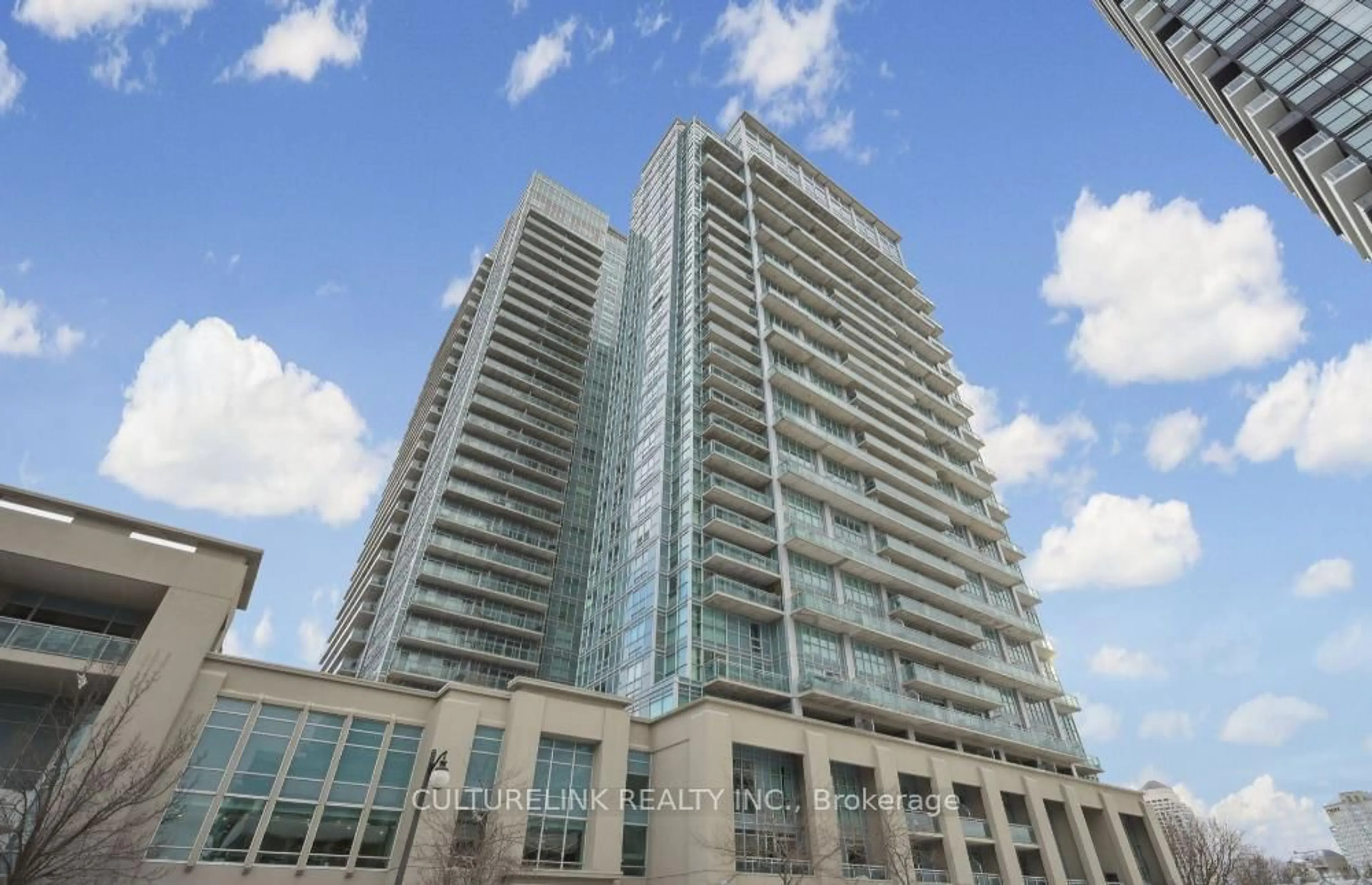 Unknown for 165 Legion Rd #2021, Toronto Ontario M8Y 0B3