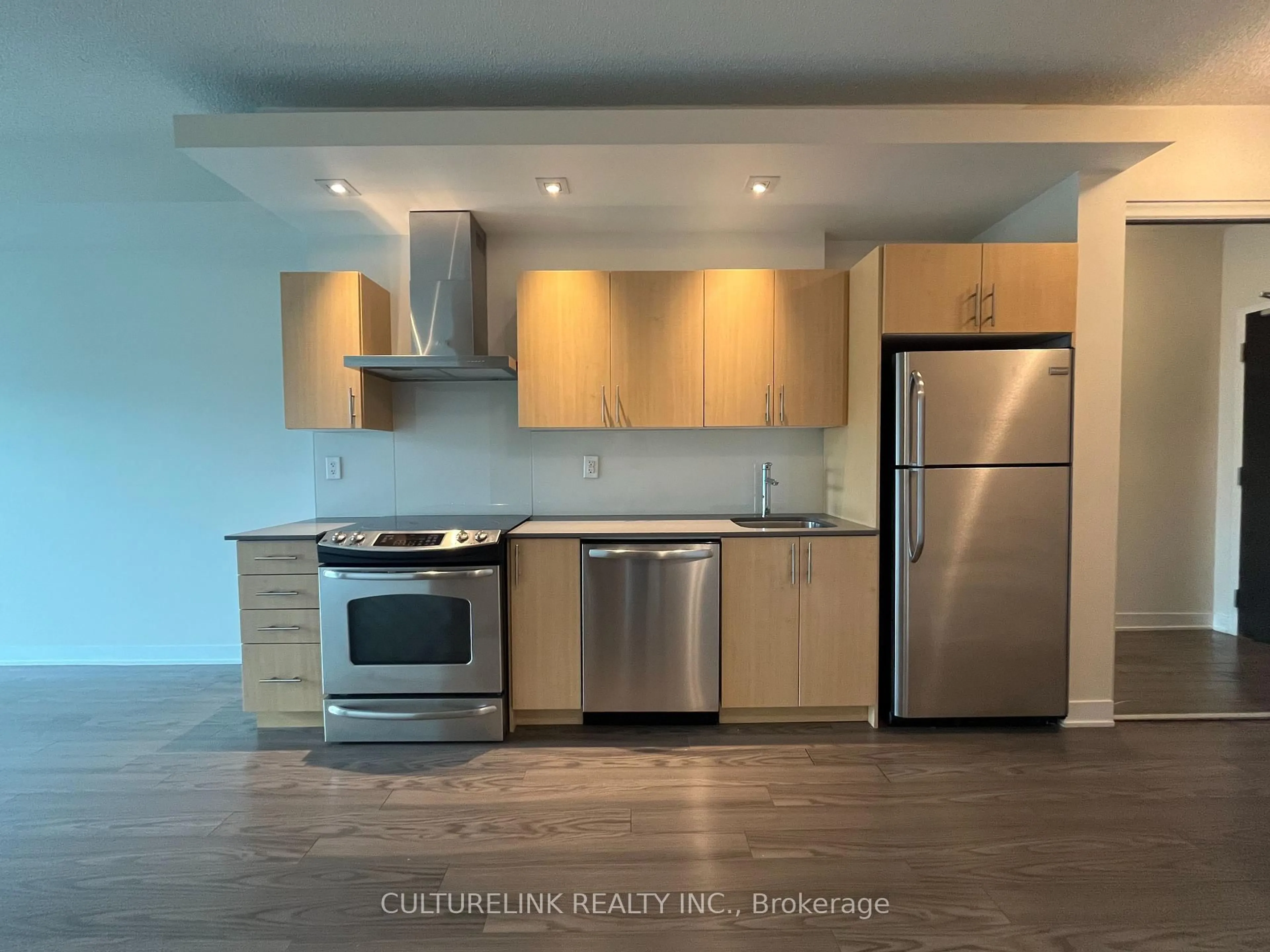 Unknown for 165 Legion Rd #2021, Toronto Ontario M8Y 0B3