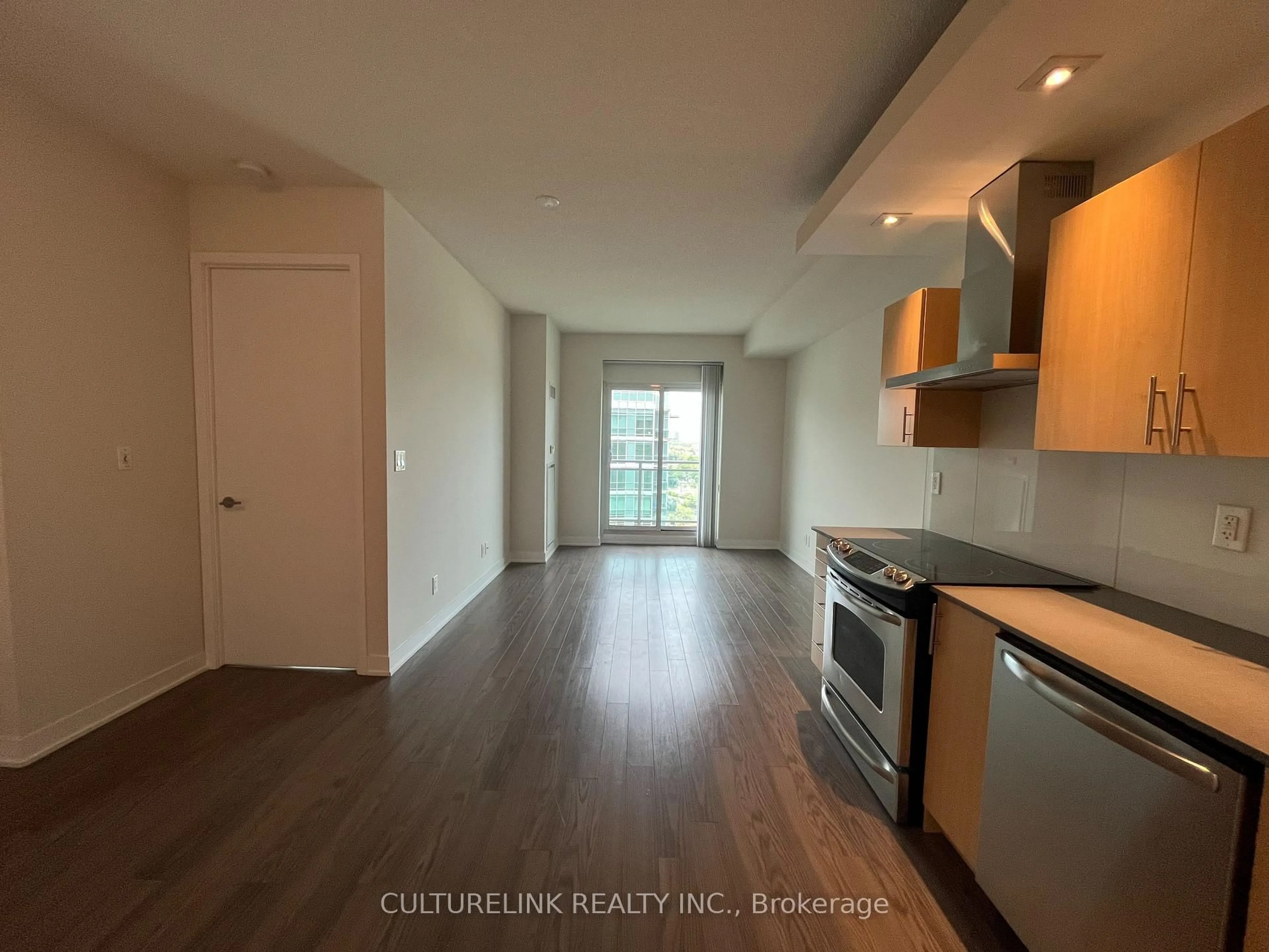 A pic of a room for 165 Legion Rd #2021, Toronto Ontario M8Y 0B3