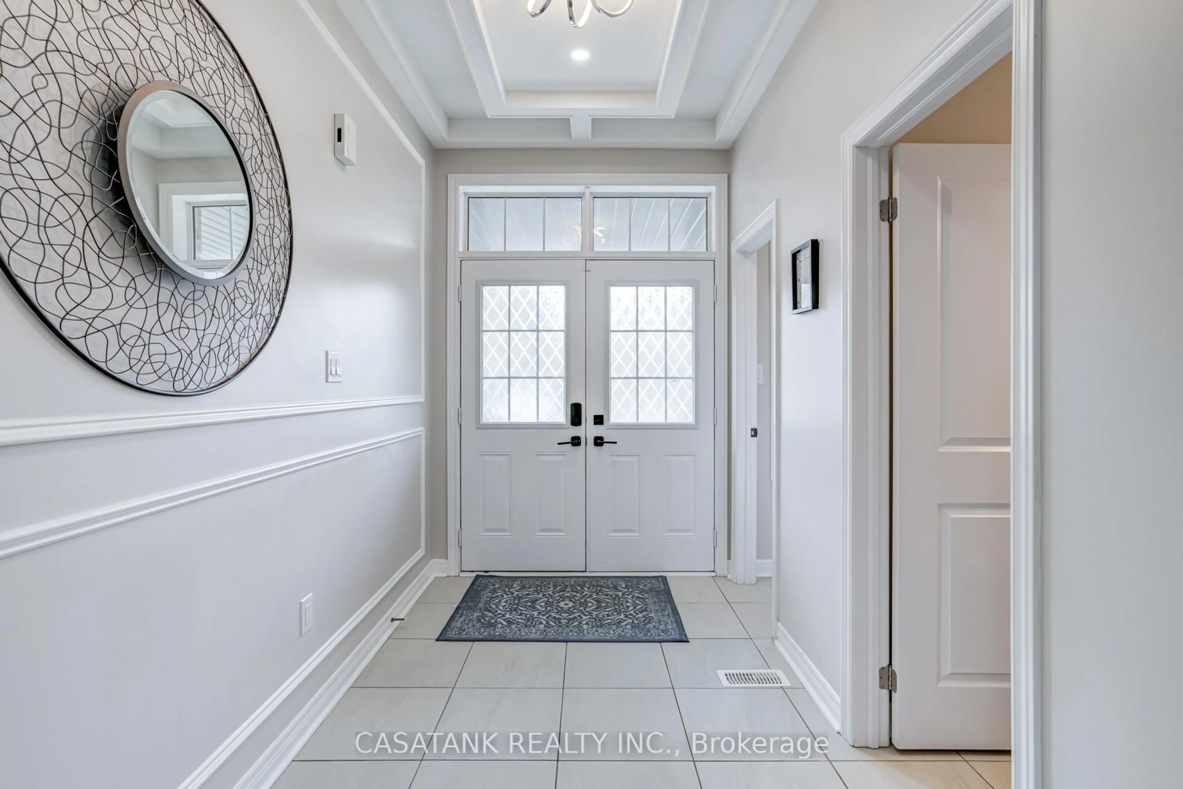 Indoor entryway for 359 North Park Blvd, Oakville Ontario L6M 1P7
