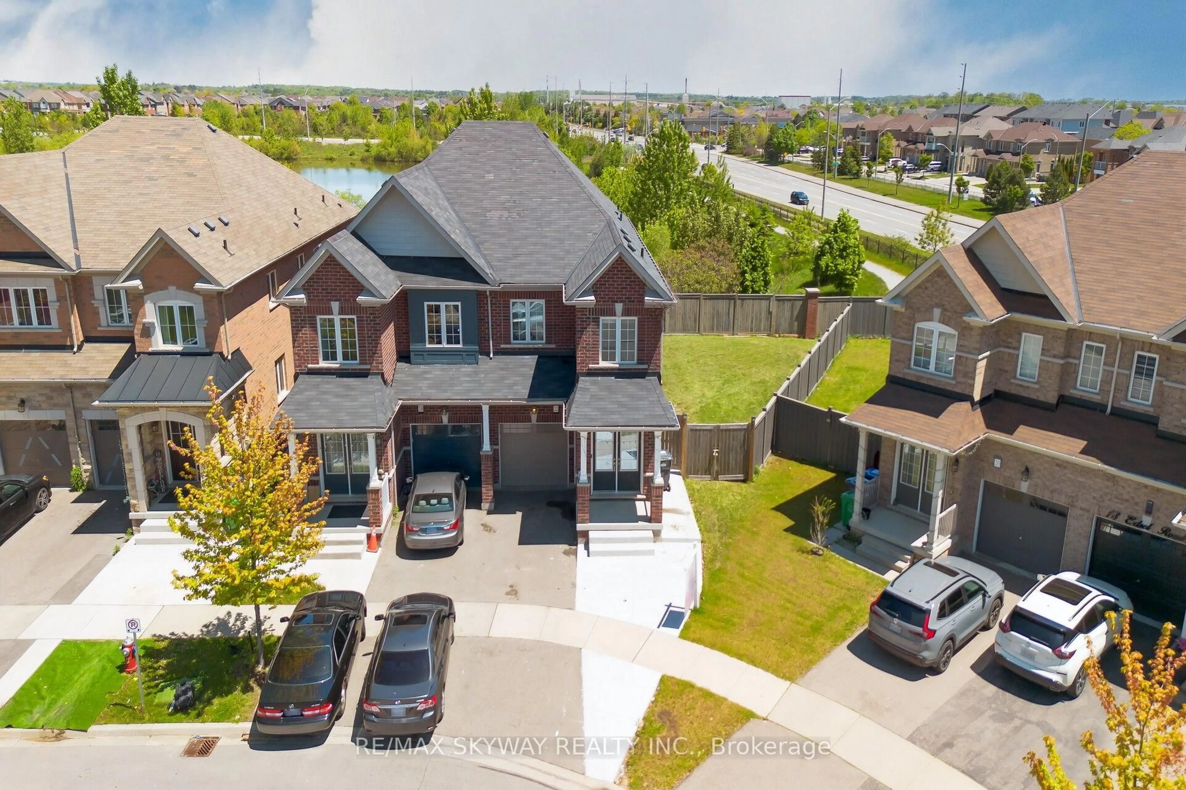 A pic from outside/outdoor area/front of a property/back of a property/a pic from drone, street for 22 Edsel Rd, Brampton Ontario L7A 4K6