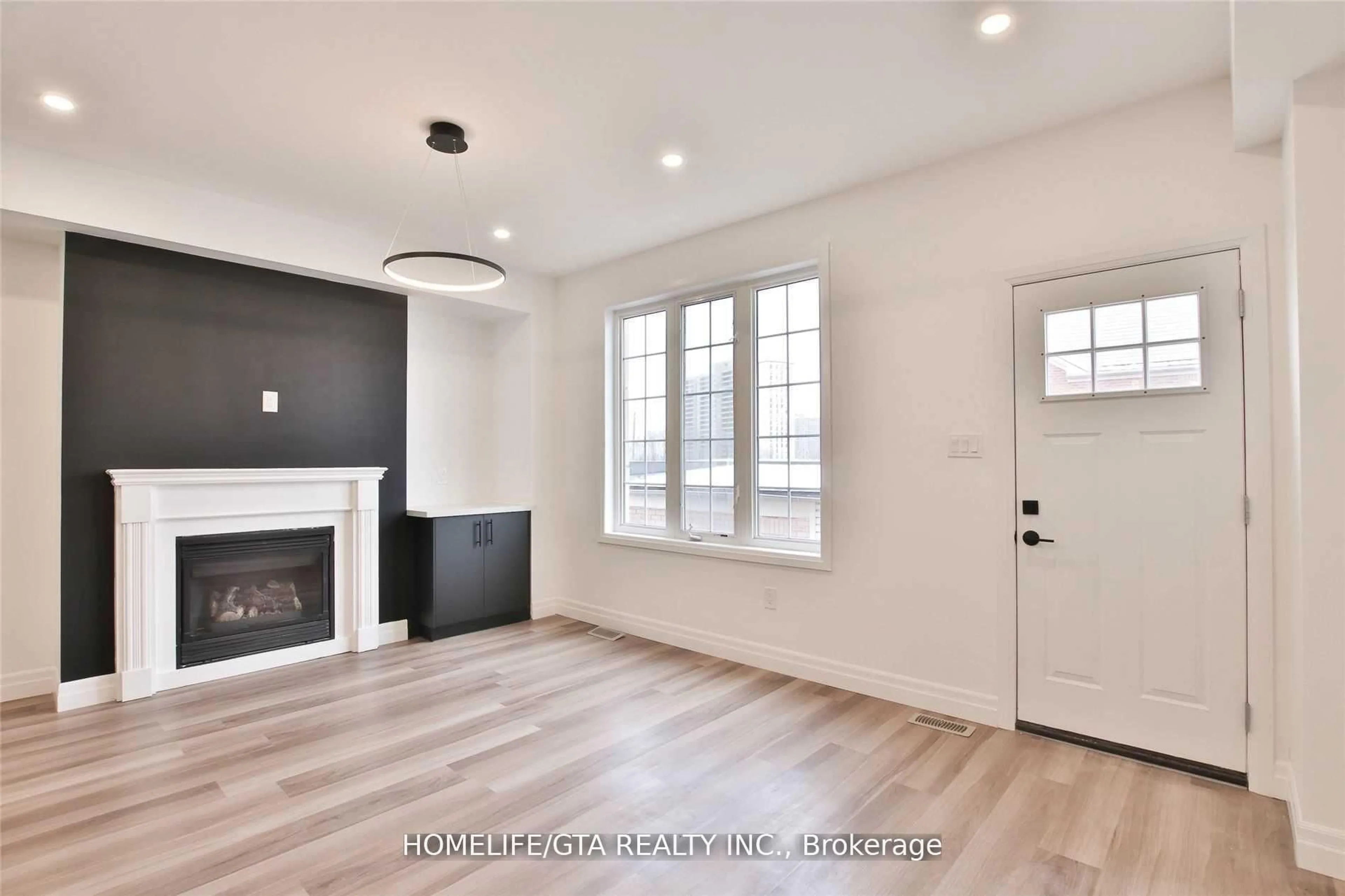 Unknown for 554 Sentinel Rd, Toronto Ontario M3J 3R9