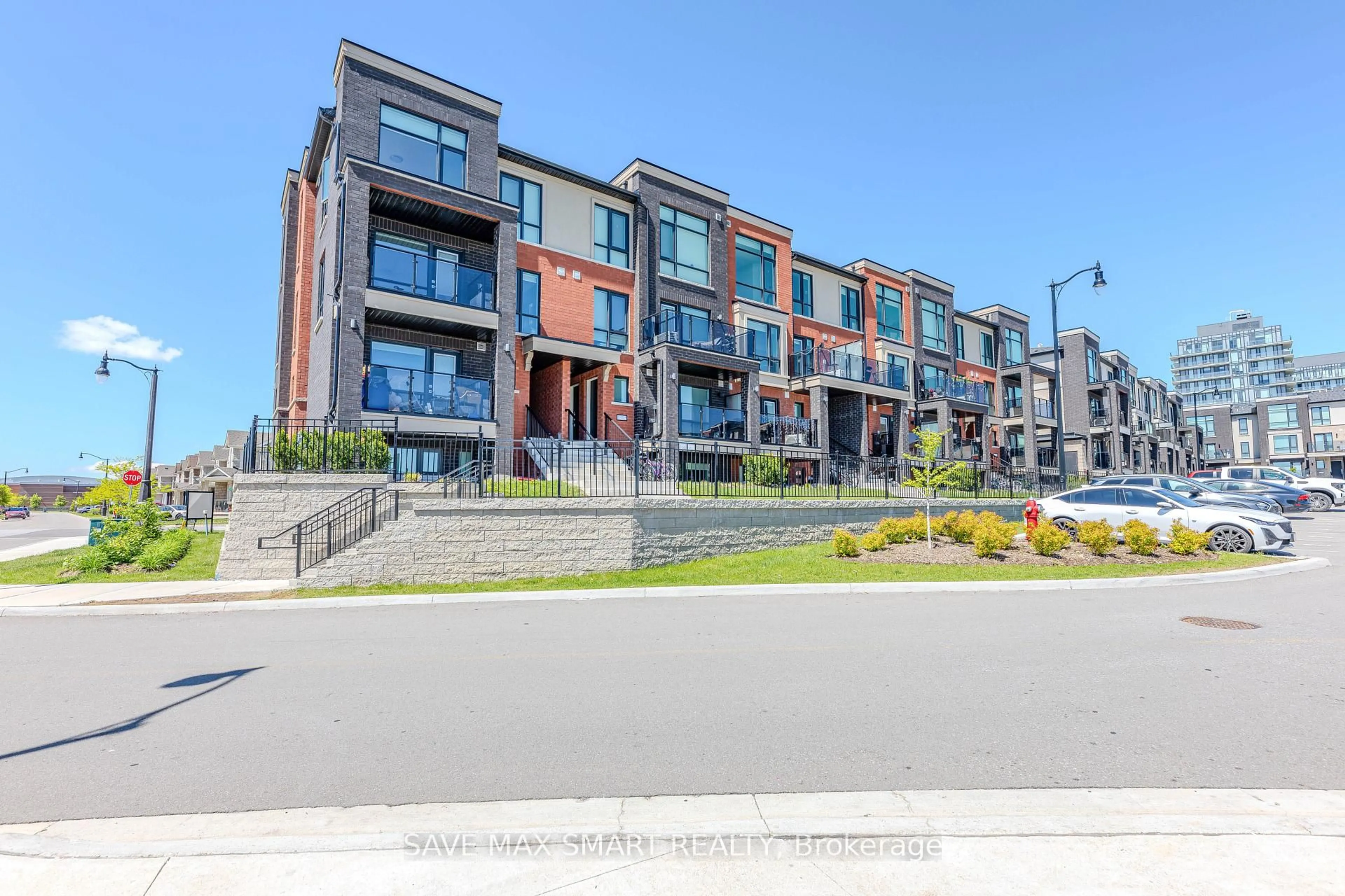 Unknown for 165 Veterans Dr #11, Brampton Ontario L7A 5L2