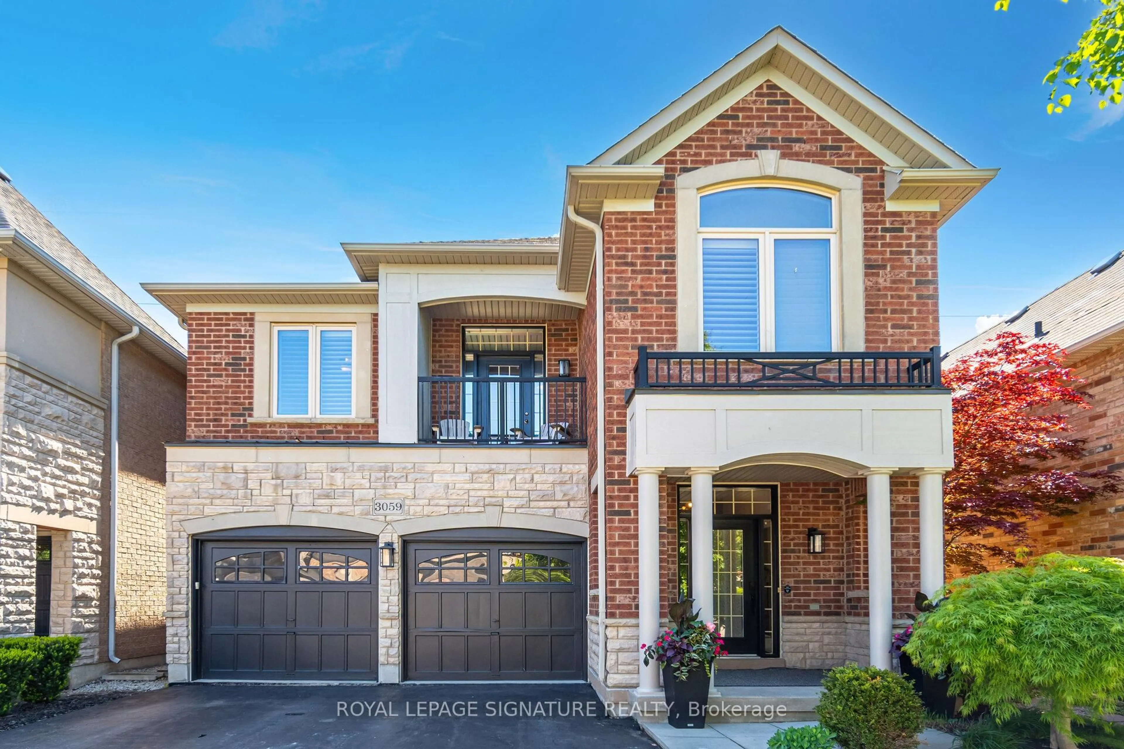 Home with brick exterior material, street for 3059 Ferguson Dr, Burlington Ontario L7M 0G6