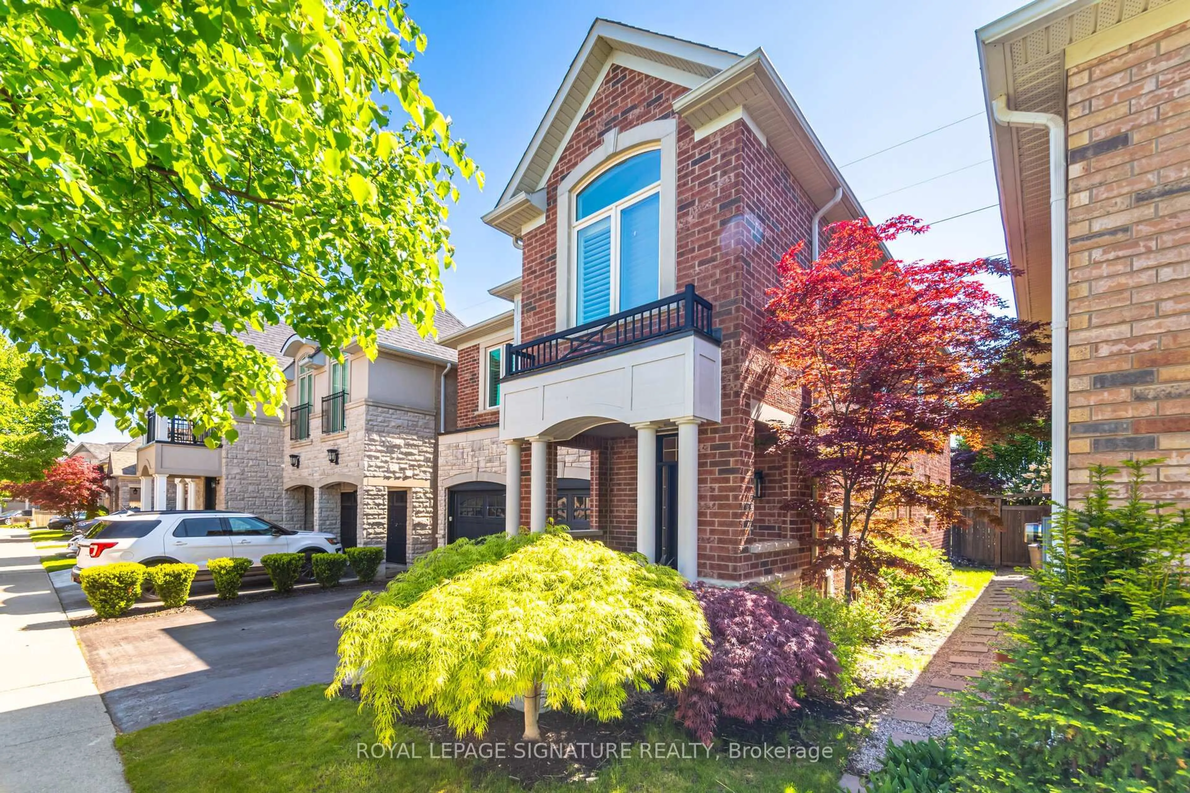 Home with brick exterior material, street for 3059 Ferguson Dr, Burlington Ontario L7M 0G6