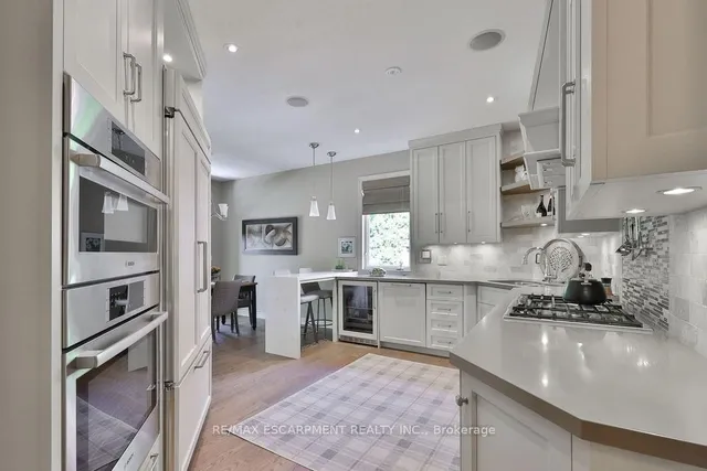 Additional property image - 980 Gorton Ave