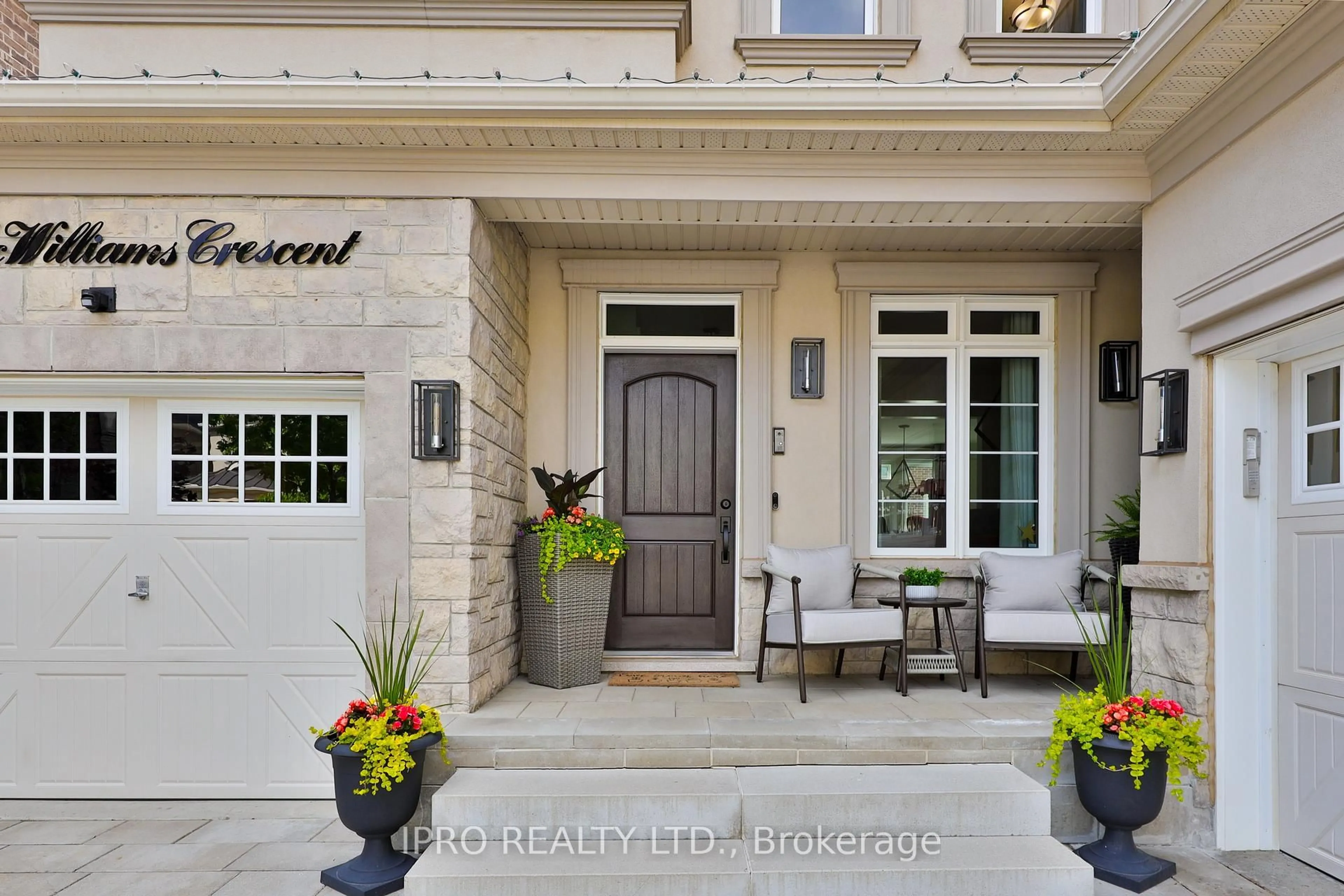 Indoor entryway for 226 Mcwilliams Cres, Oakville Ontario L6M 0W5