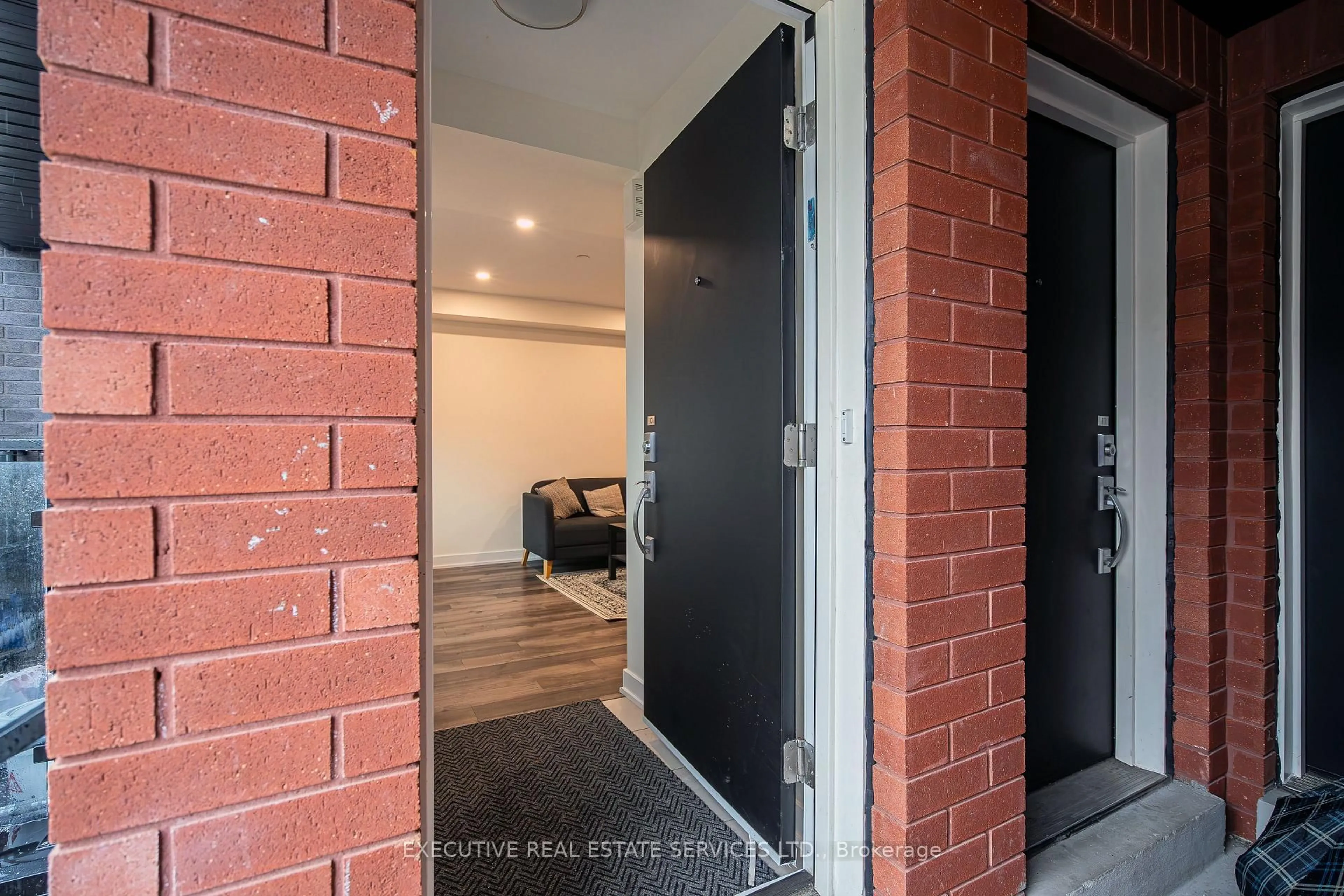 Indoor foyer for 195 Veterans Dr #10, Brampton Ontario L7A 5L2
