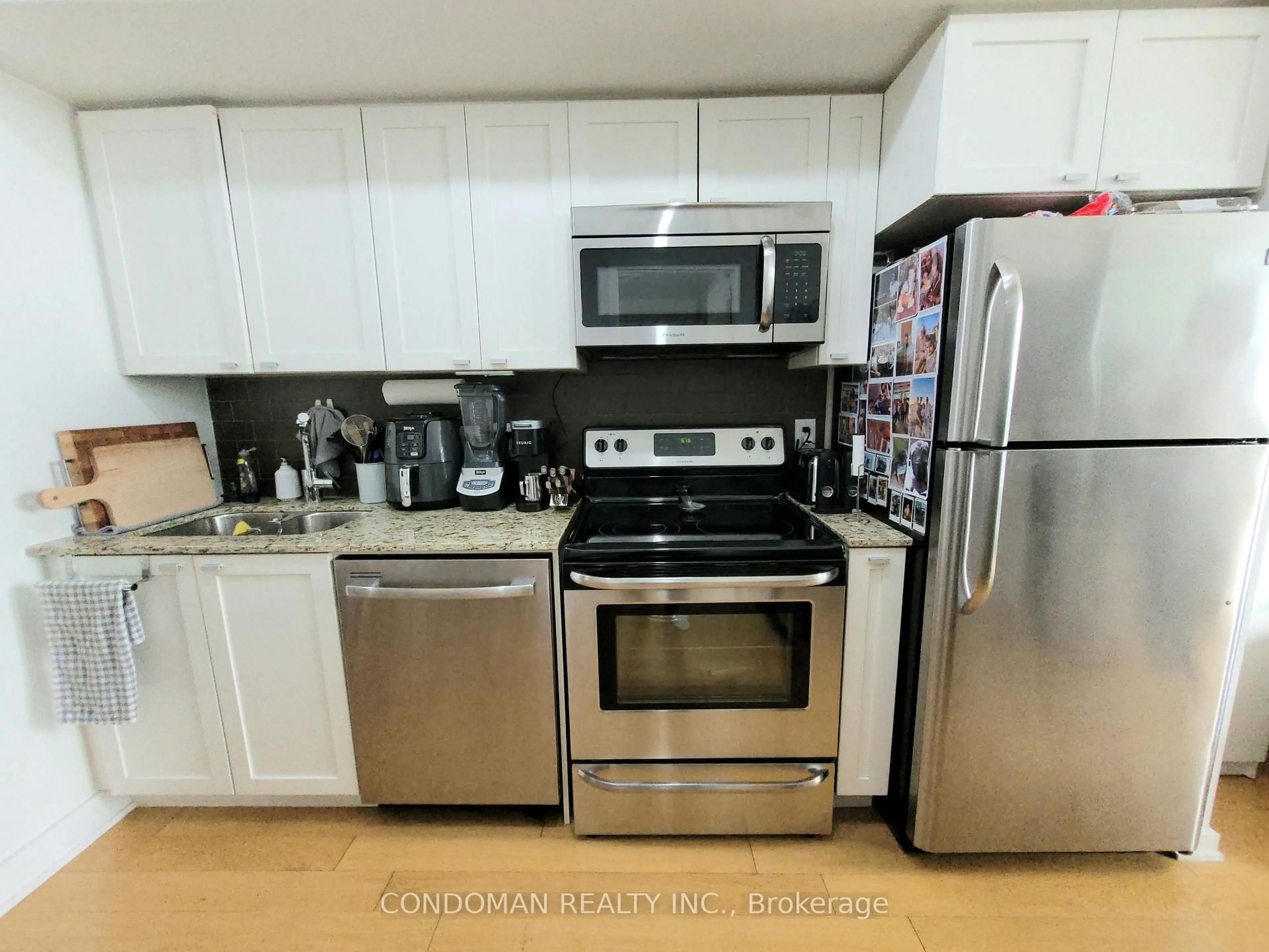 Standard kitchen, unknown for 105 The Queensway Ave #2508, Toronto Ontario M6S 5B5