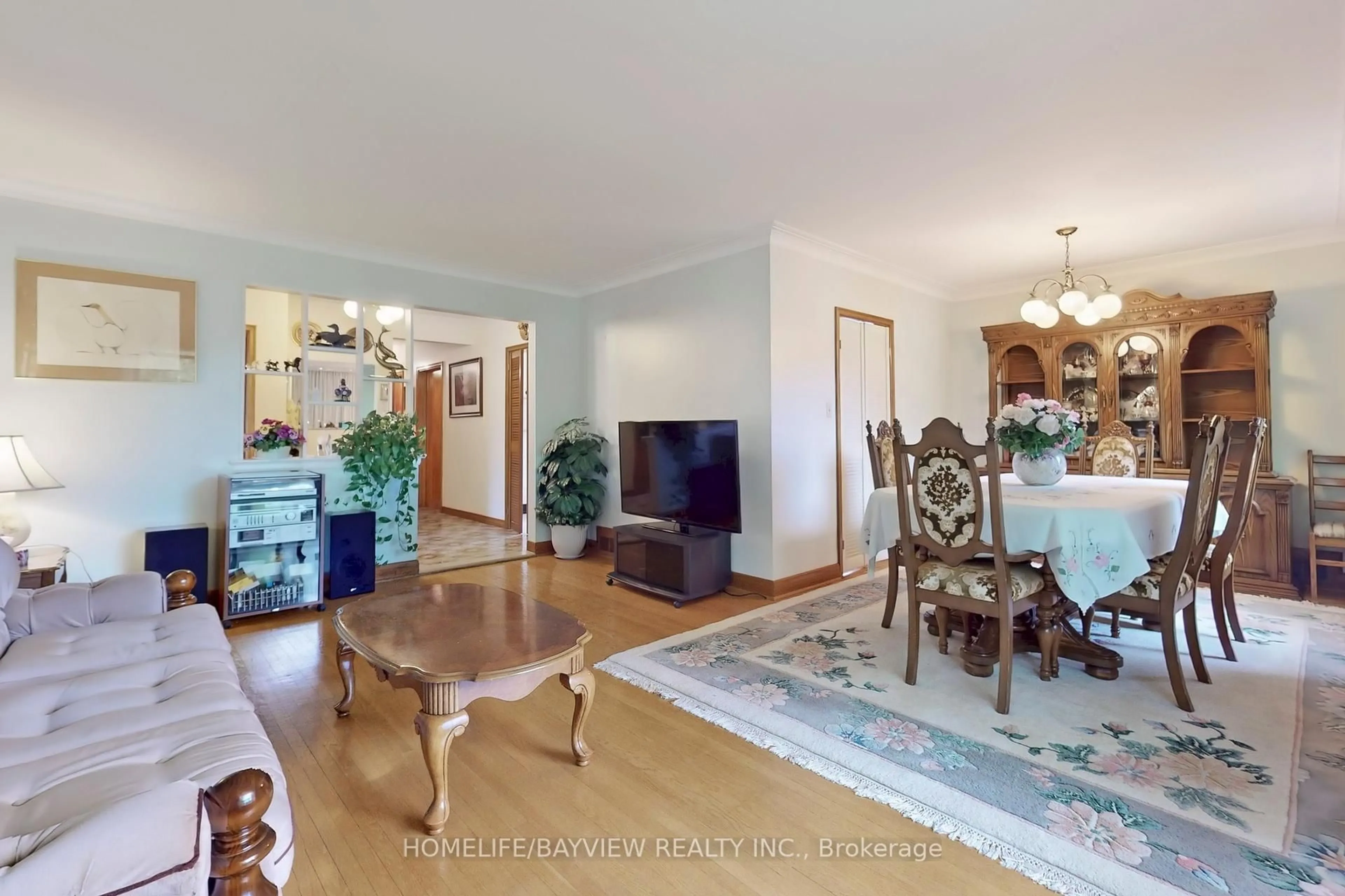 Unknown for 12 Quinan Dr, Toronto Ontario M6L 1E9