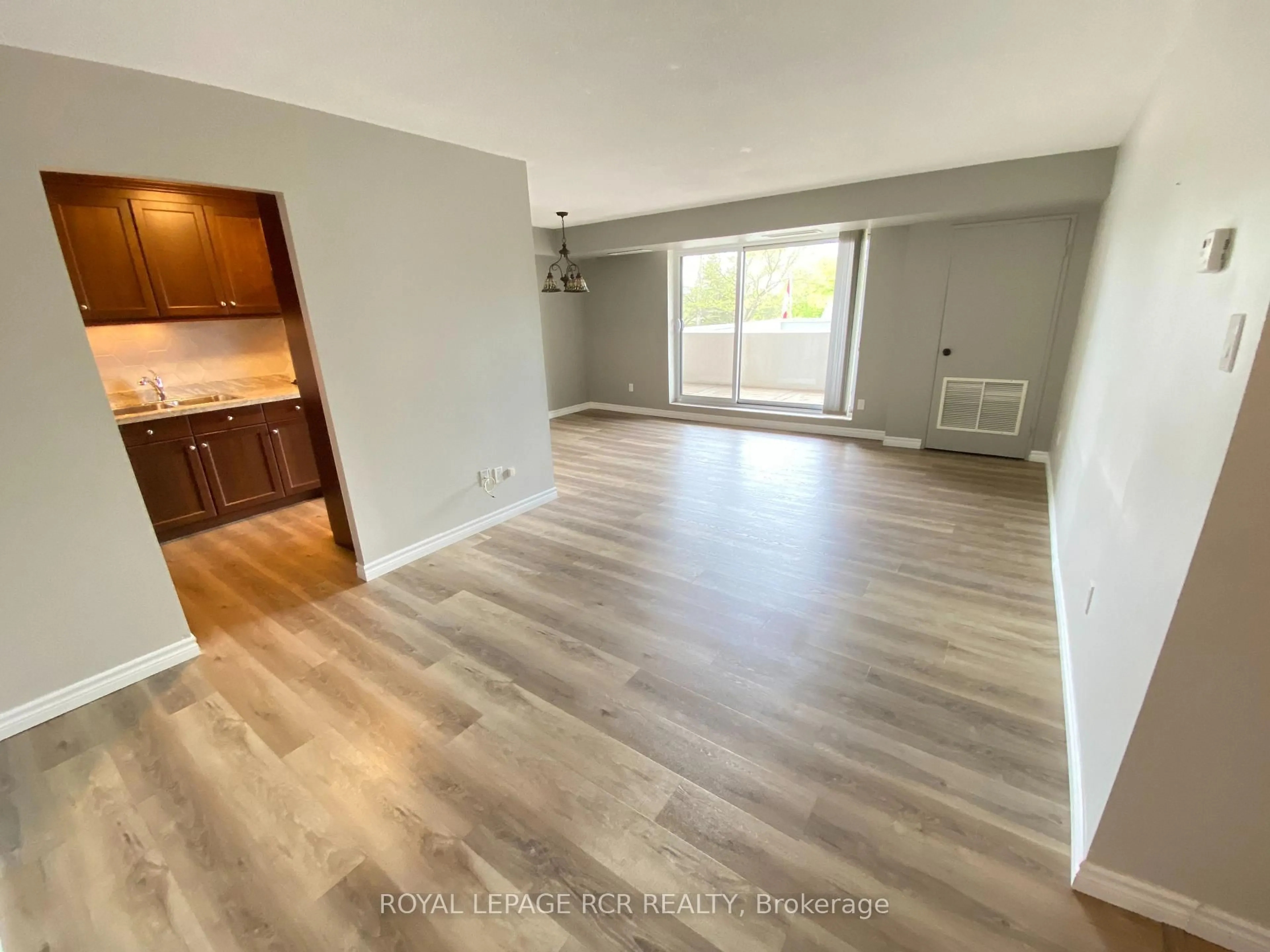 A pic of a room for 8 Fead St #200, Orangeville Ontario L9W 3X4