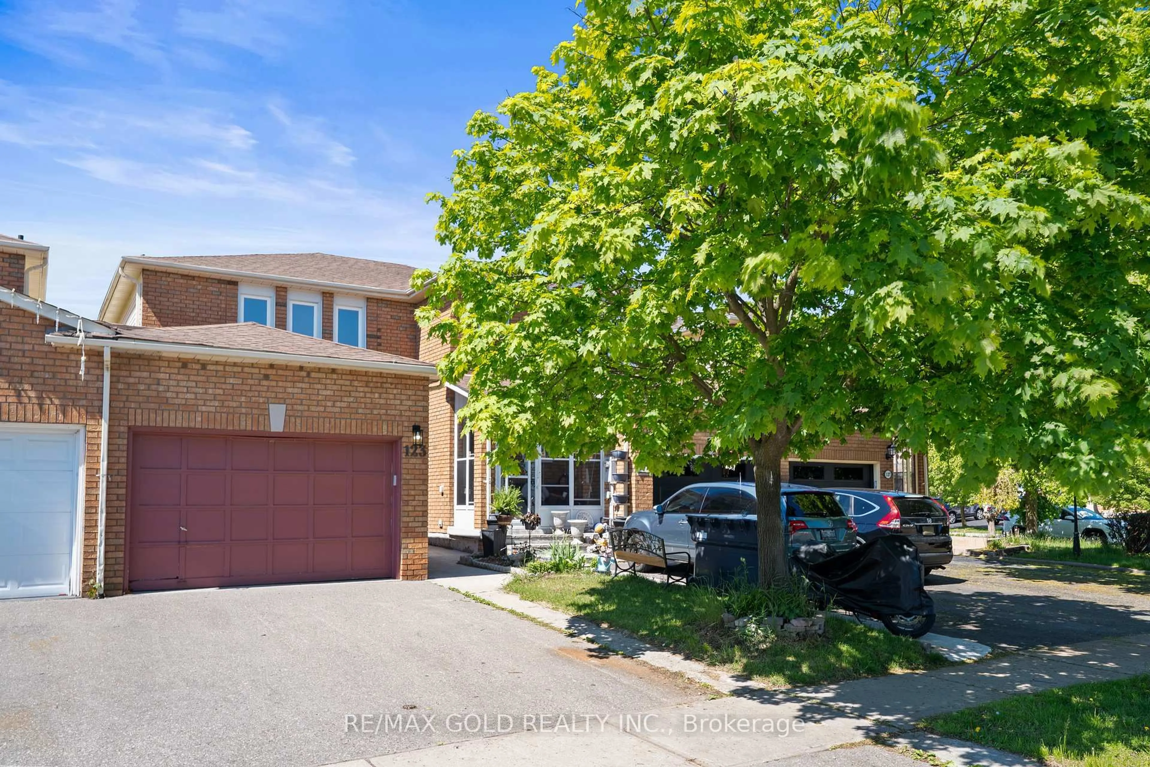Unknown for 123 Tulip Dr, Brampton Ontario L6Y 3X6