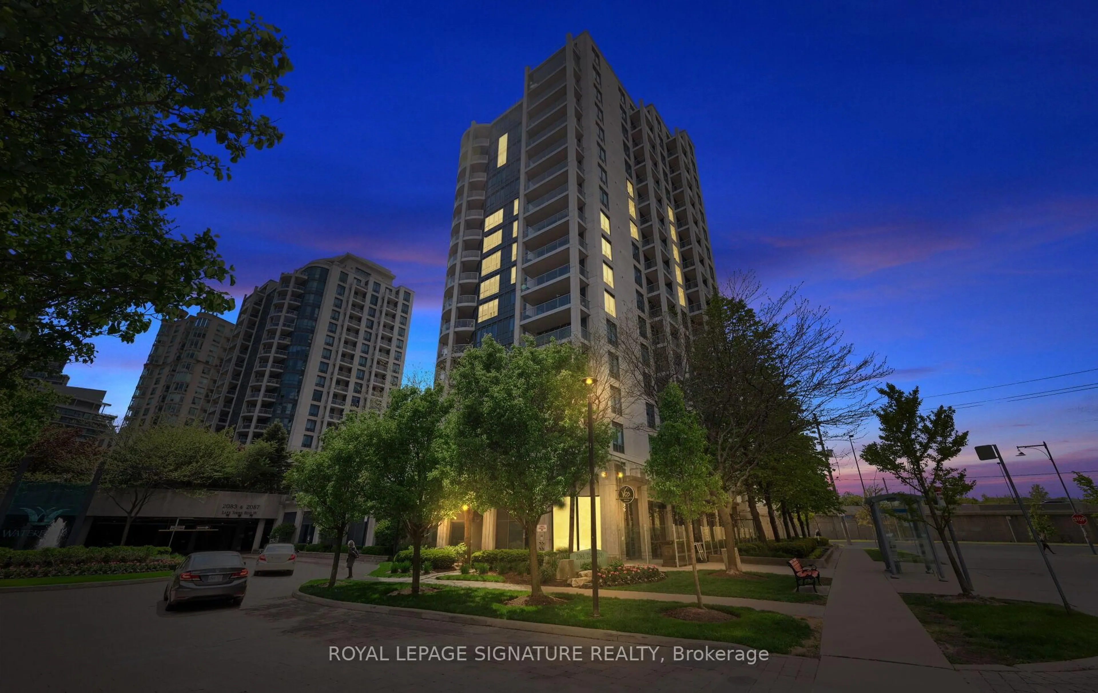Blurry image for 2083 Lake Shore Blvd #1613, Toronto Ontario M8V 4G2