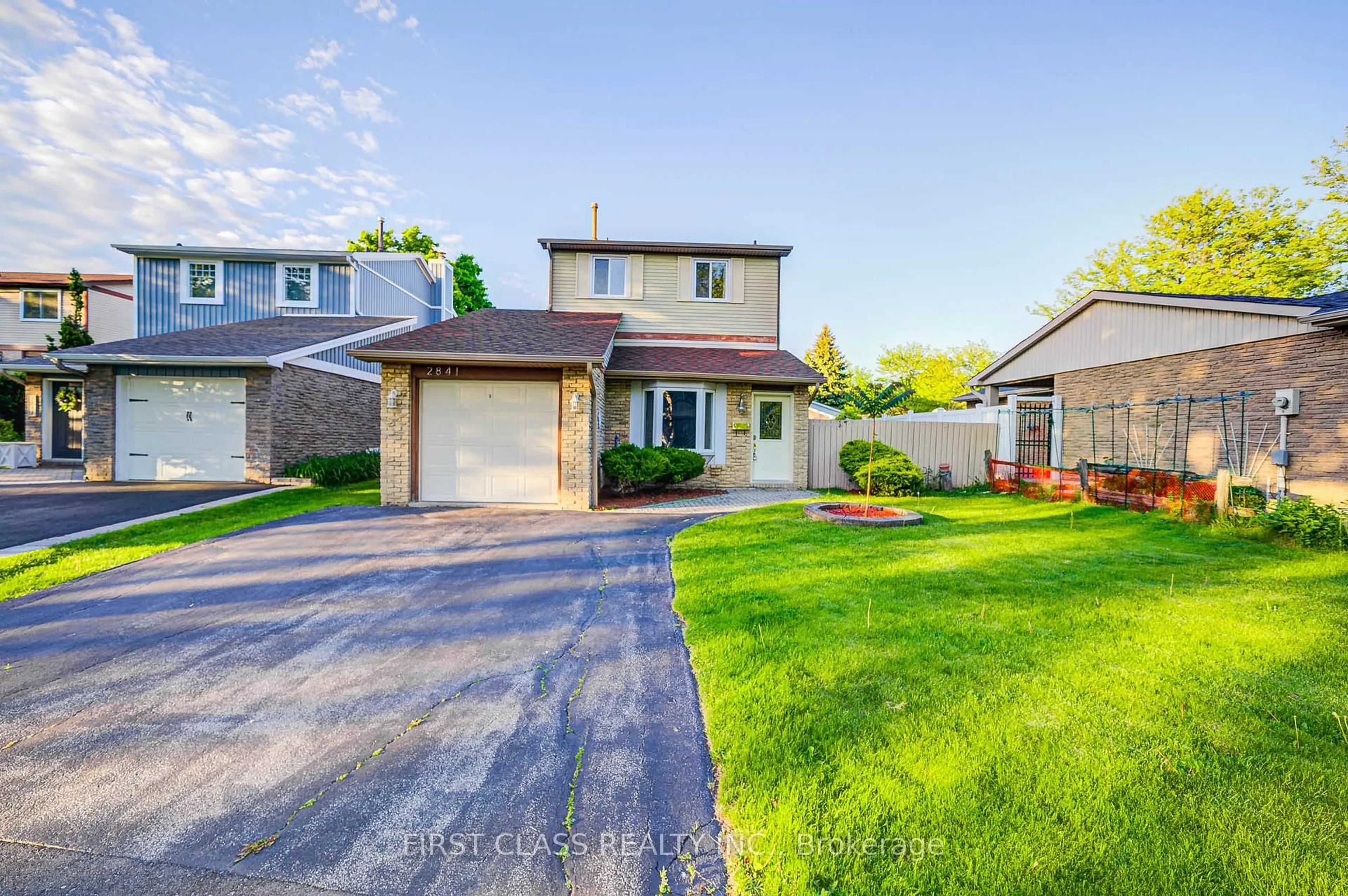 Unknown for 2841 Andorra Circ, Mississauga Ontario L5N 2H8