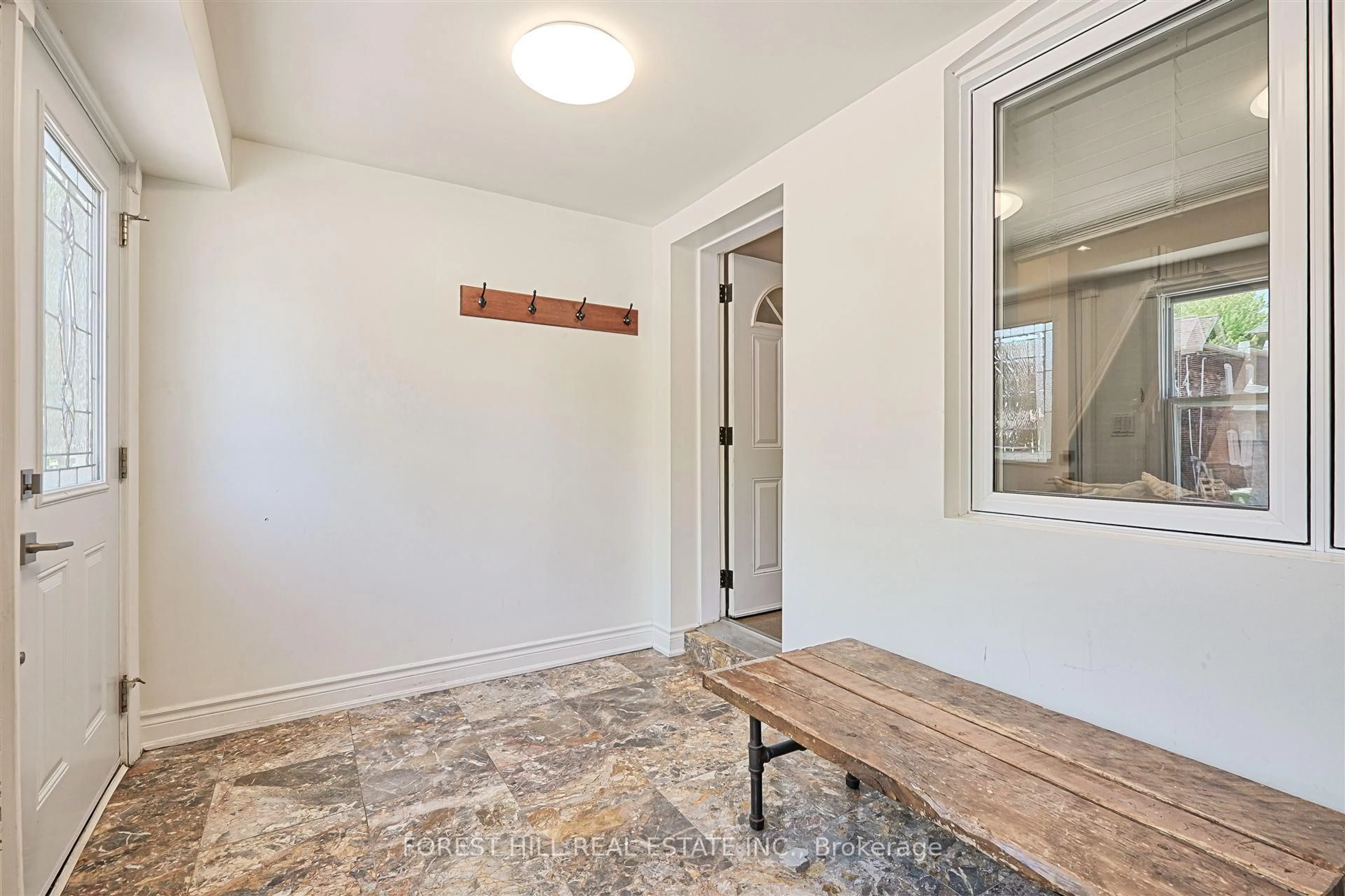 Indoor entryway for 16 Chambers Ave, Toronto Ontario M6N 3L9