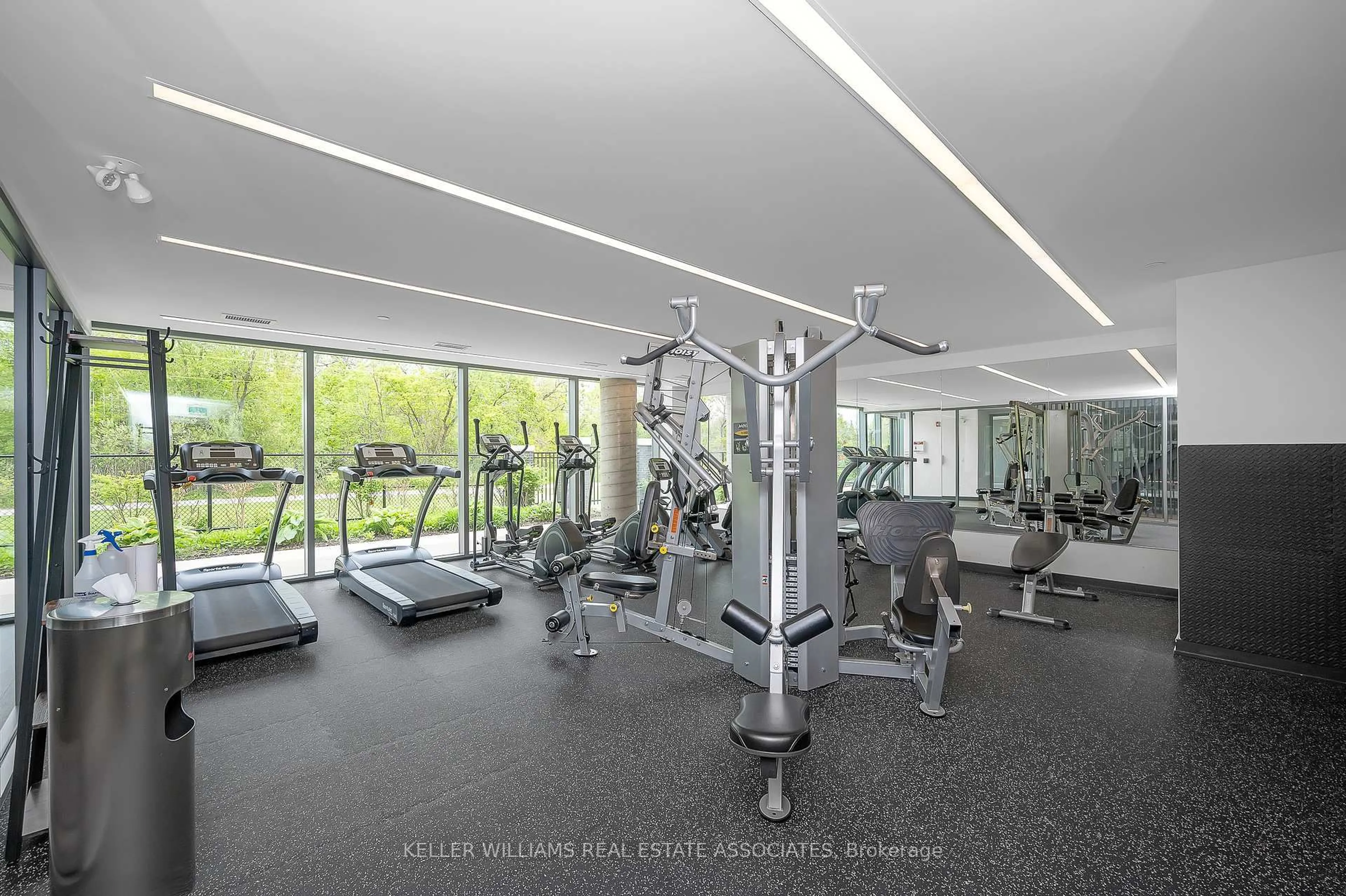 Gym or fitness room for 5240 Dundas St #B412, Burlington Ontario L7L 0J6