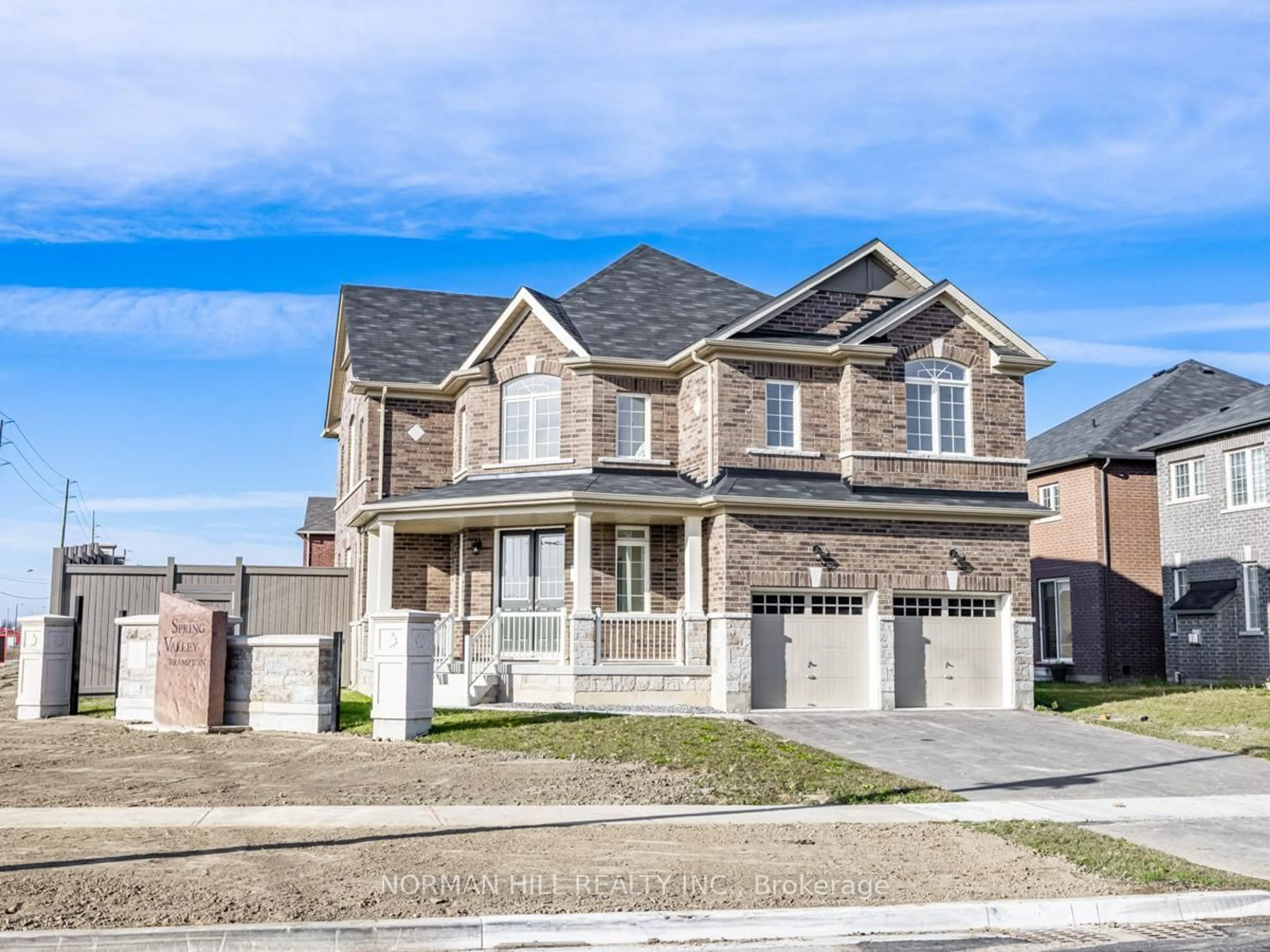 Home with brick exterior material, street for 433 Royal West Dr, Brampton Ontario L6X 0B3