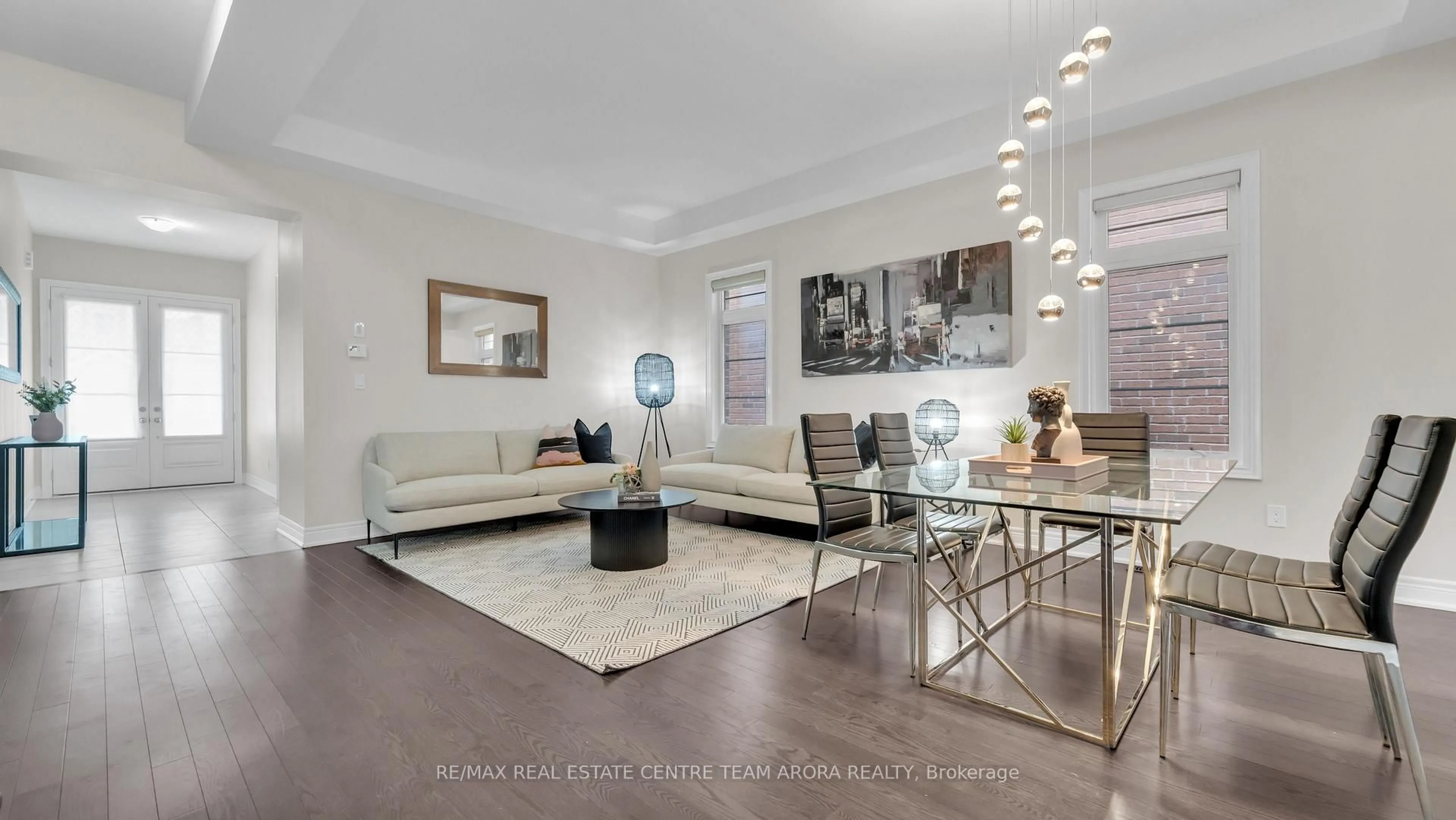 Living room with furniture, unknown for 7 Malaspina Clse, Brampton Ontario L6Y 6E2