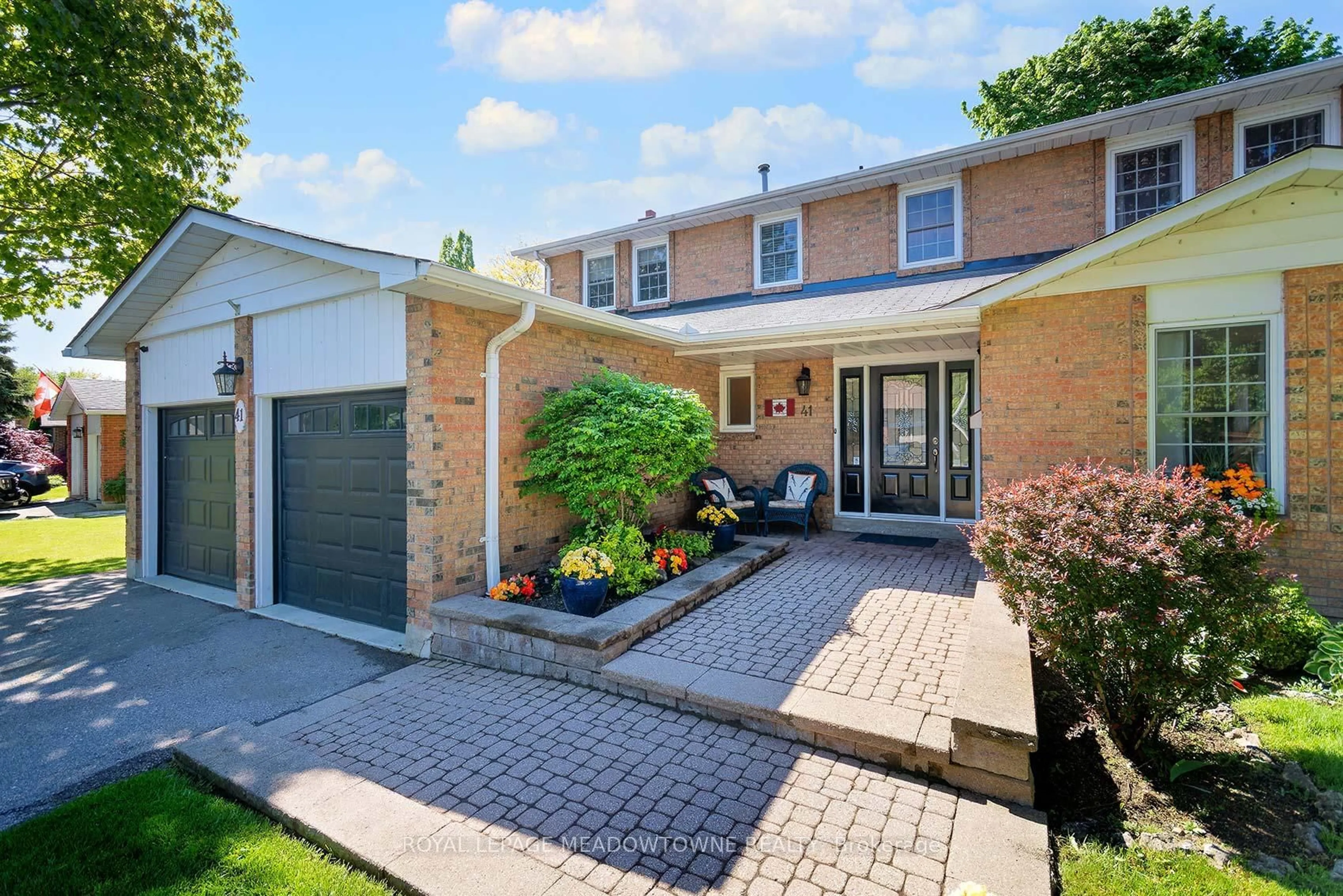 Home with brick exterior material, street for 41 Steen Dr, Mississauga Ontario L5N 2V3