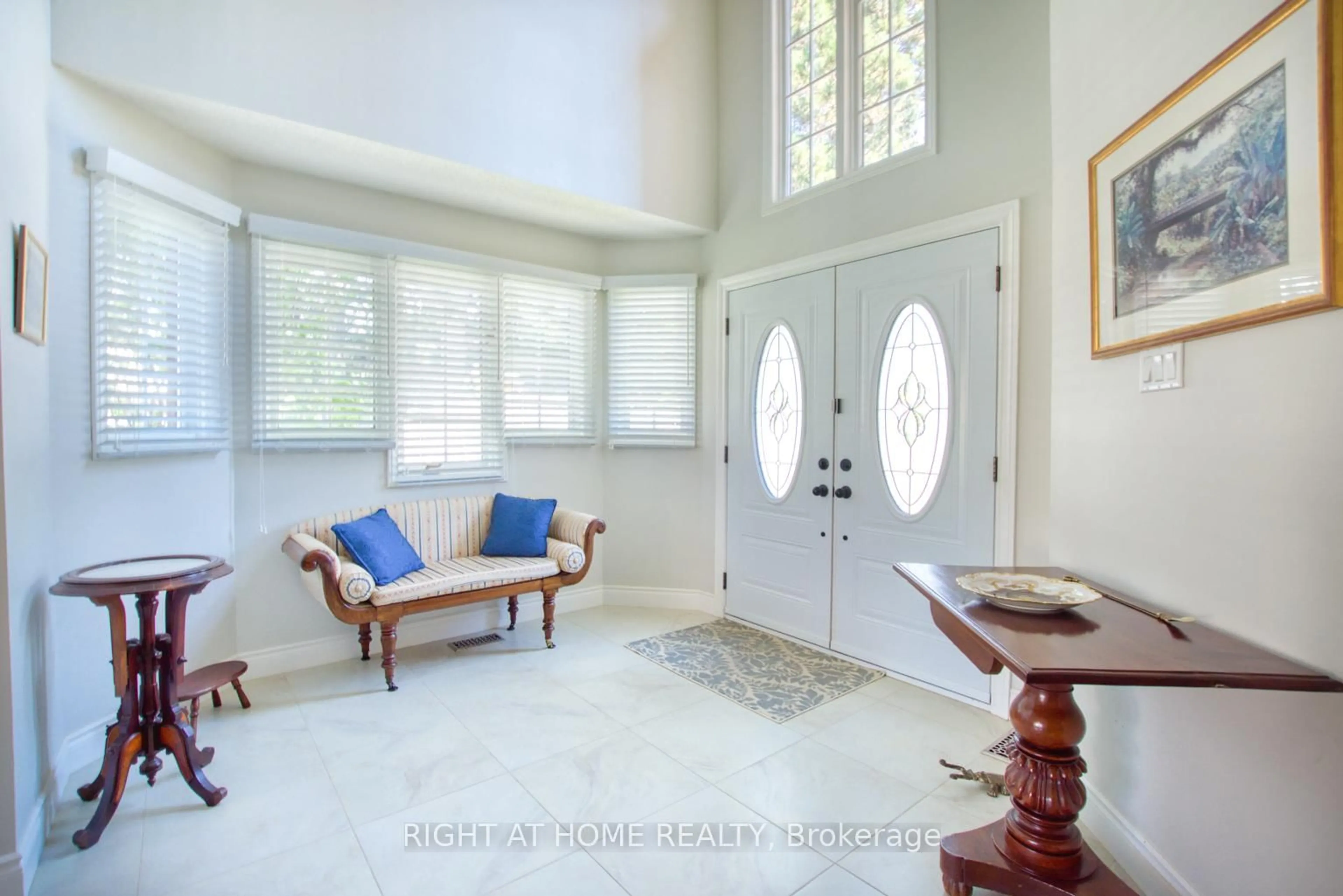 Indoor entryway for 4634 Inverness Blvd, Mississauga Ontario L5M 3L1