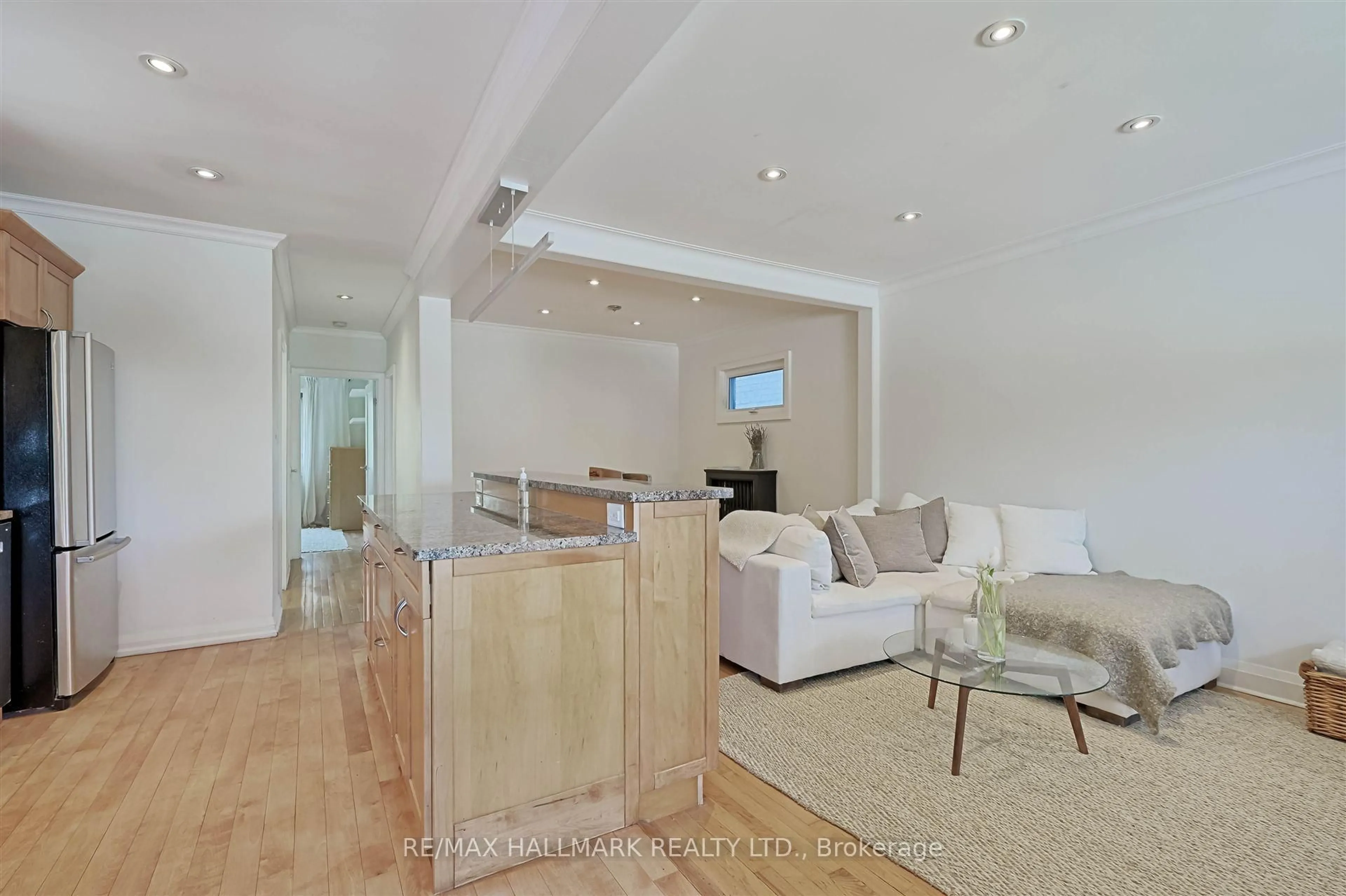 Unknown for 479 Ridelle Ave, Toronto Ontario M6B 1K6