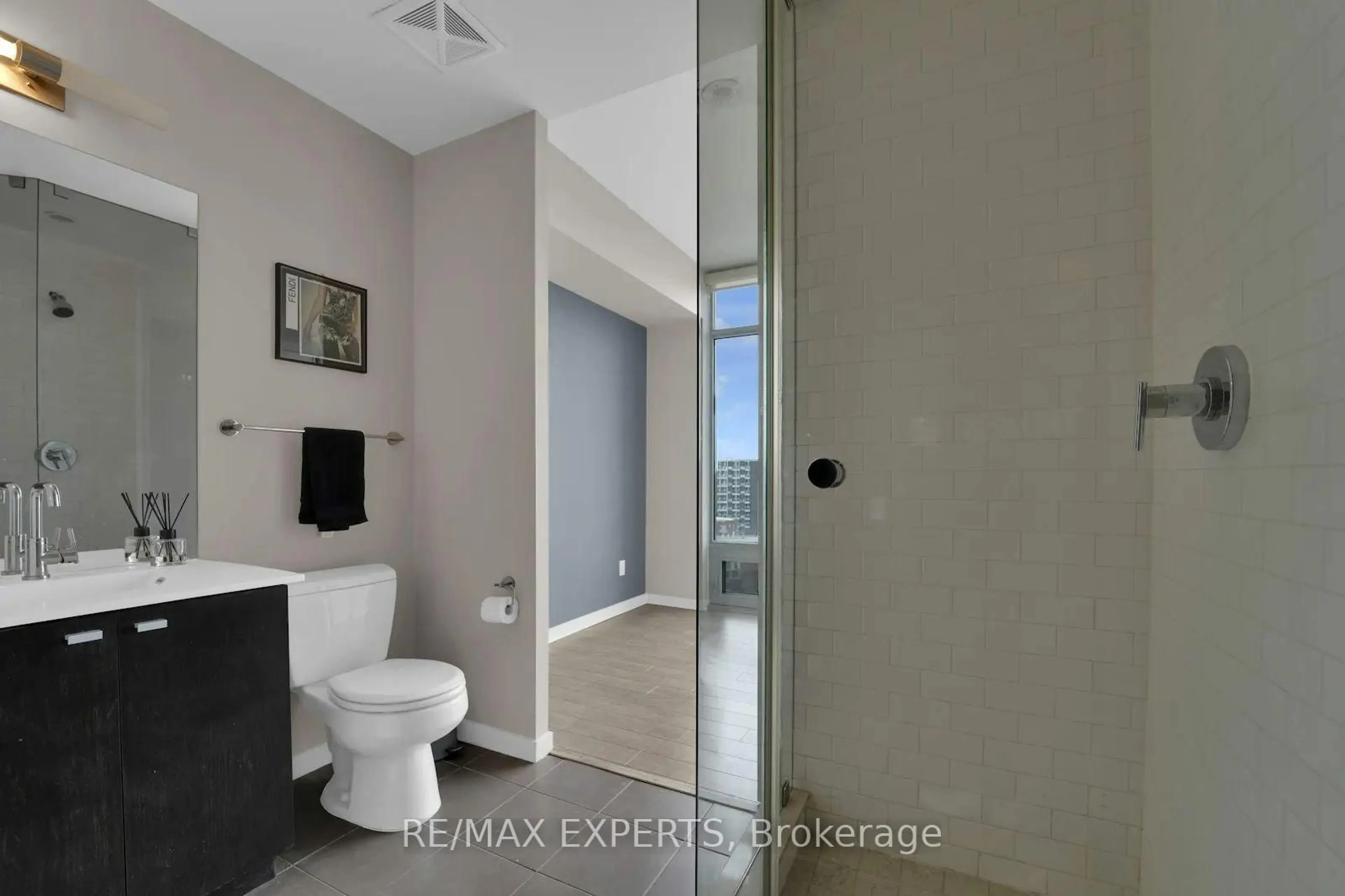 Unknown for 103 The Queensway N/A #1414, Toronto Ontario M6S 5B5