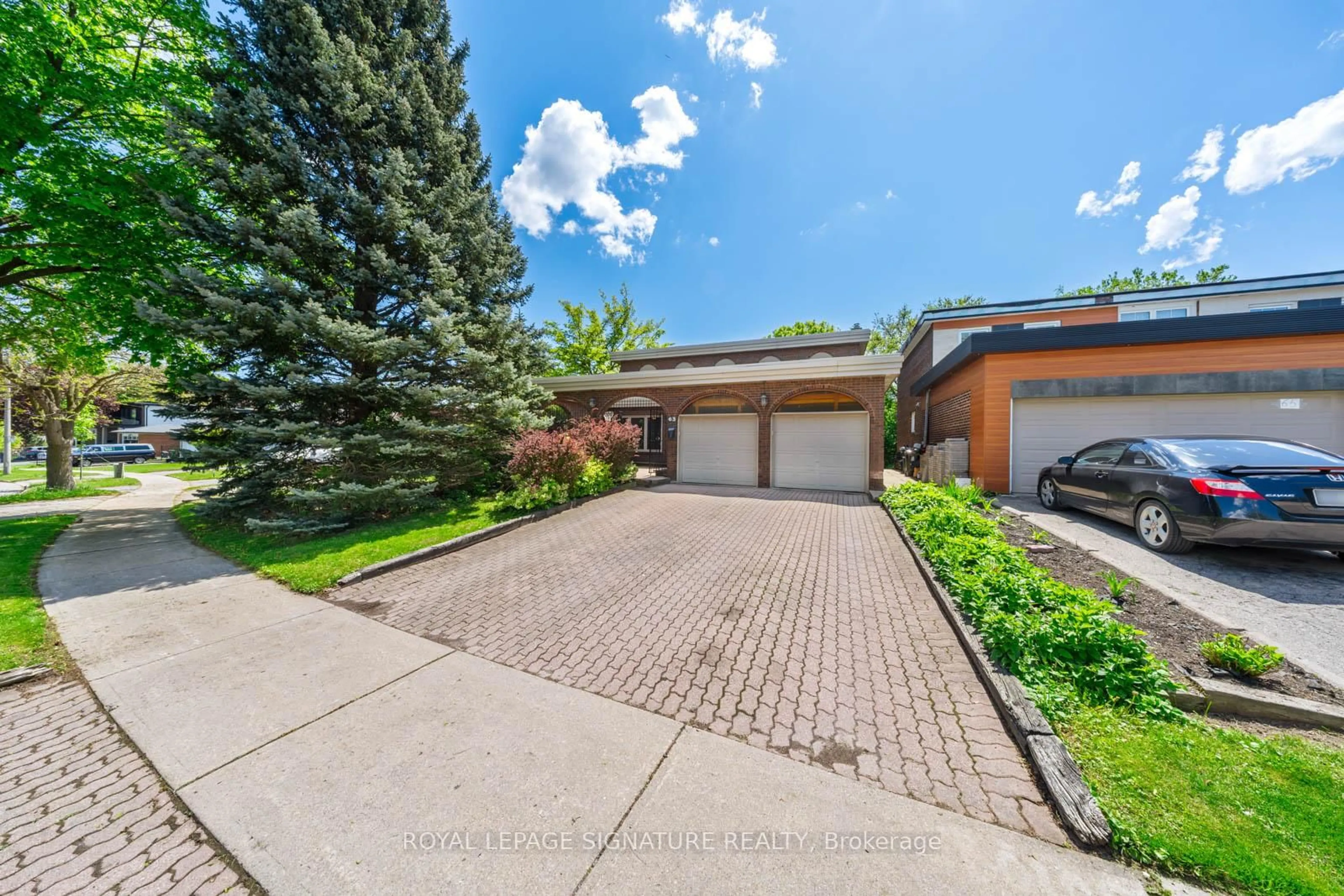 A pic from outside/outdoor area/front of a property/back of a property/a pic from drone, street for 63 Collingdale Rd, Toronto Ontario M9V 3R2