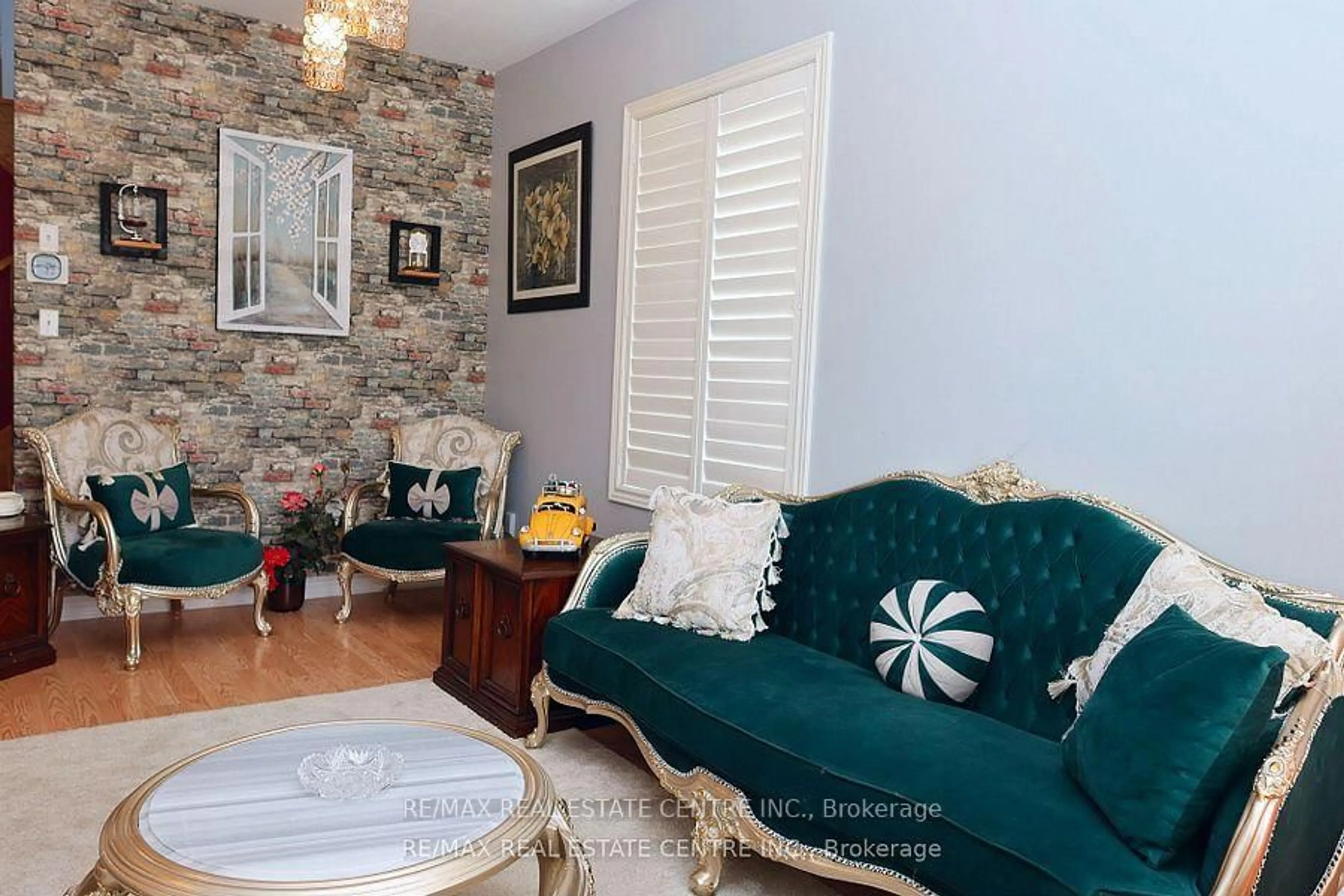 Living room with furniture, unknown for 120 Bellchase Tr, Brampton Ontario L6P 3L3