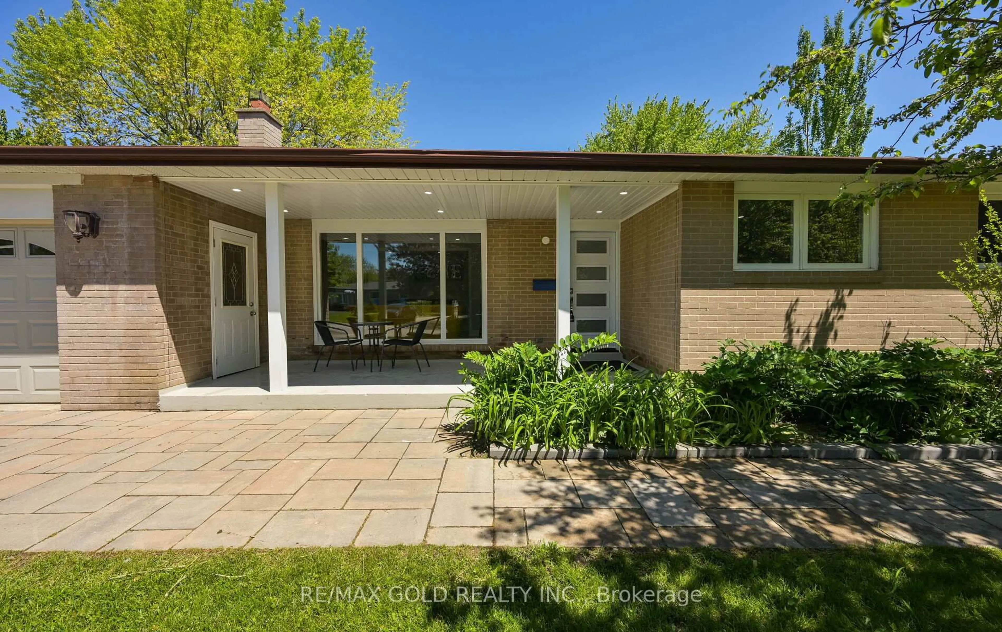Home with brick exterior material, street for 15 Flavian Cres, Brampton Ontario L6T 3P2
