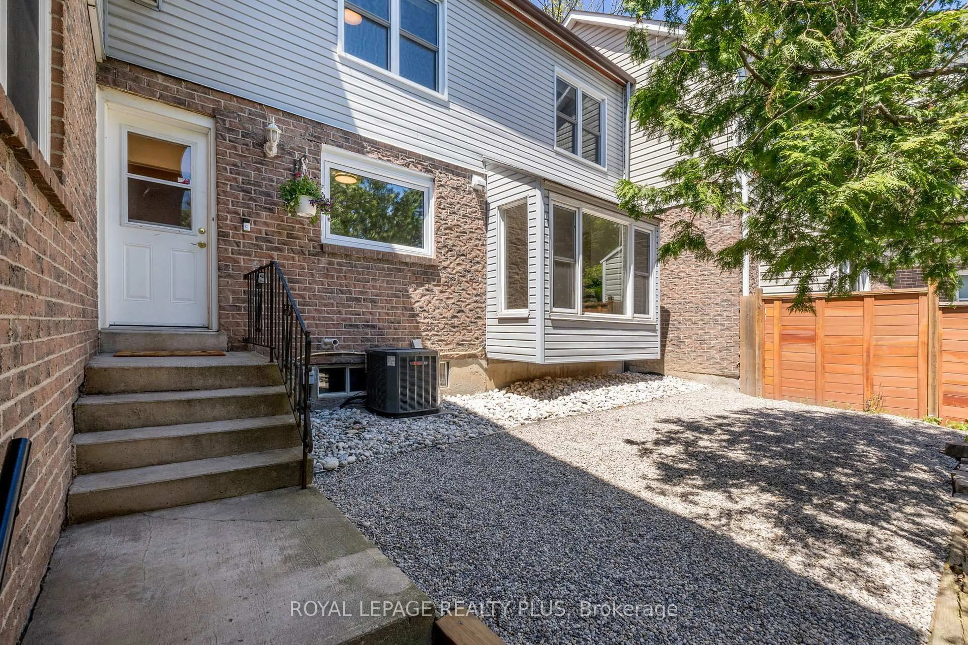 Home with brick exterior material, street for 1206 Kos Blvd, Mississauga Ontario L5J 4L7