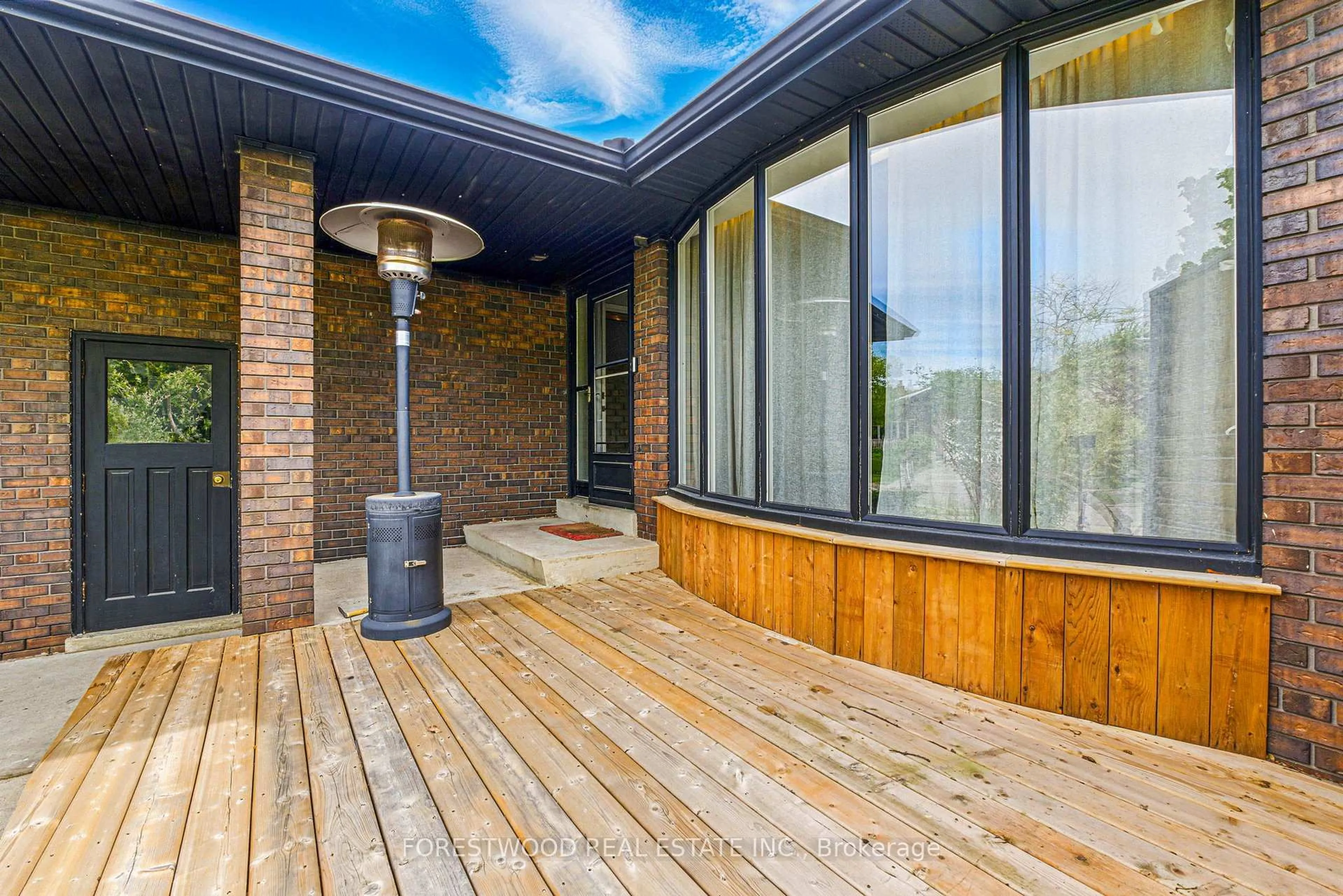 Patio, unknown for 312 Lenel Crt, Mississauga Ontario L5A 1R9