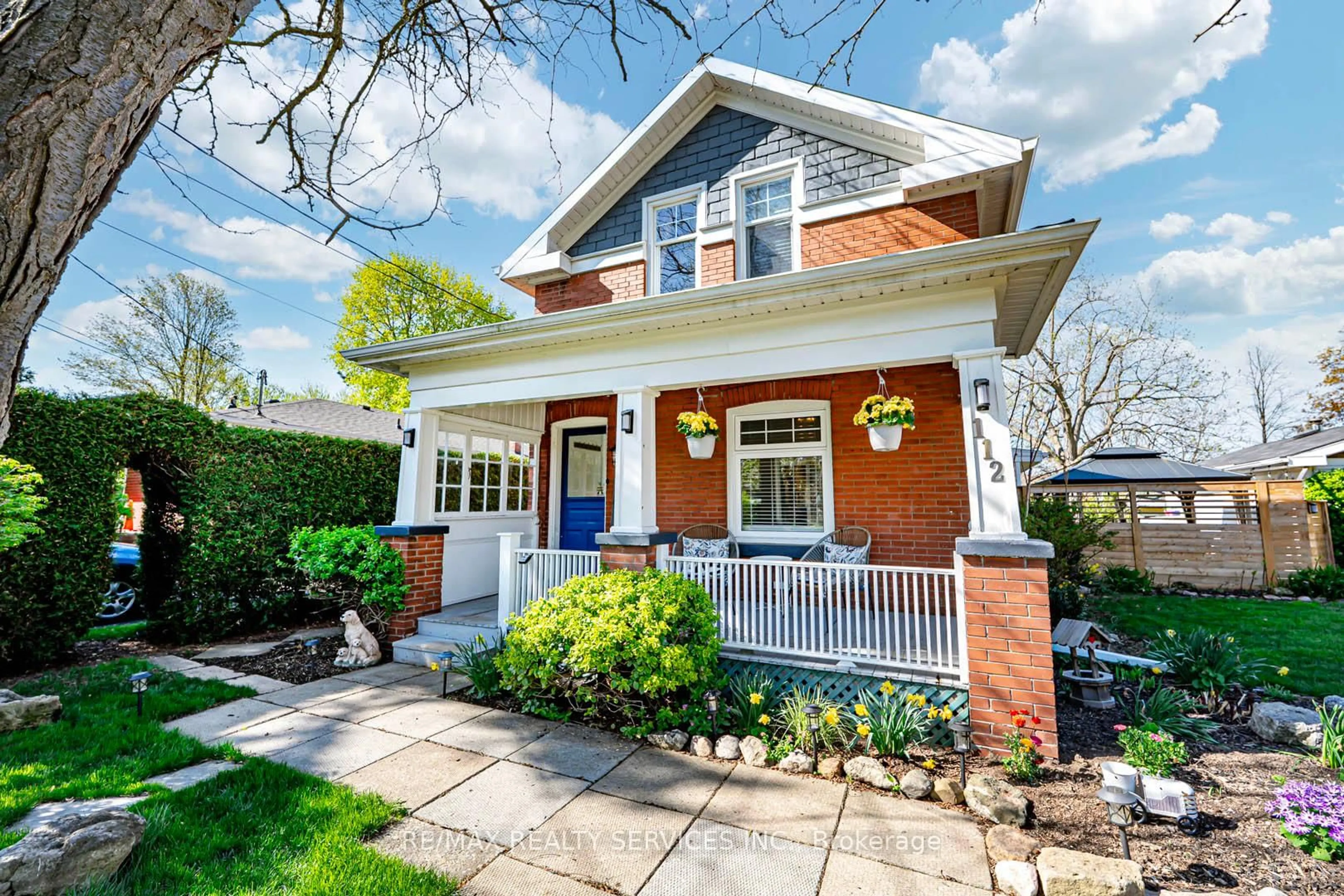 Home with brick exterior material, street for 112 Court St, Milton Ontario L9T 2S3