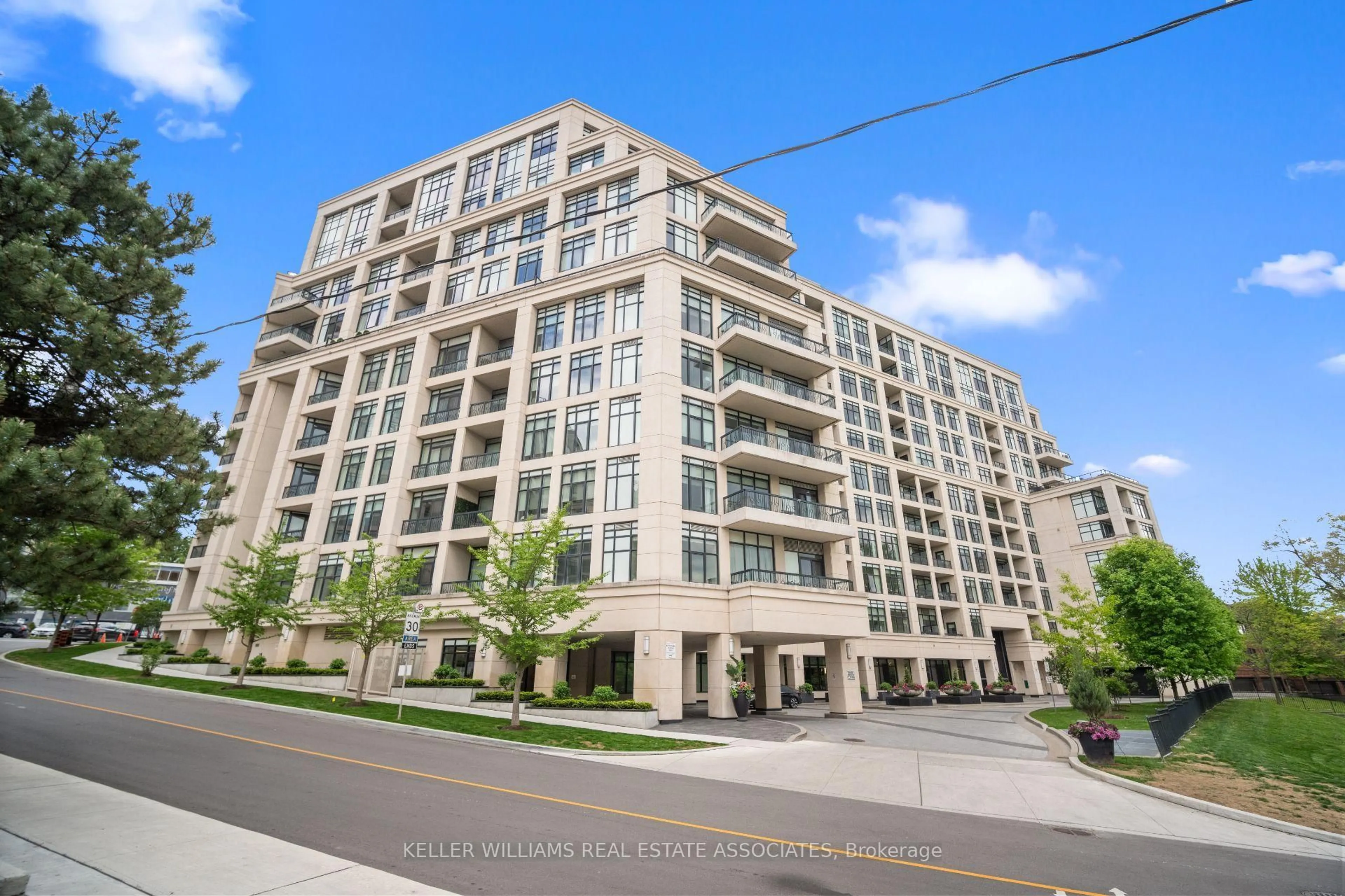 Unknown for 2 Old Mill Dr #103, Toronto Ontario M6S 0A1