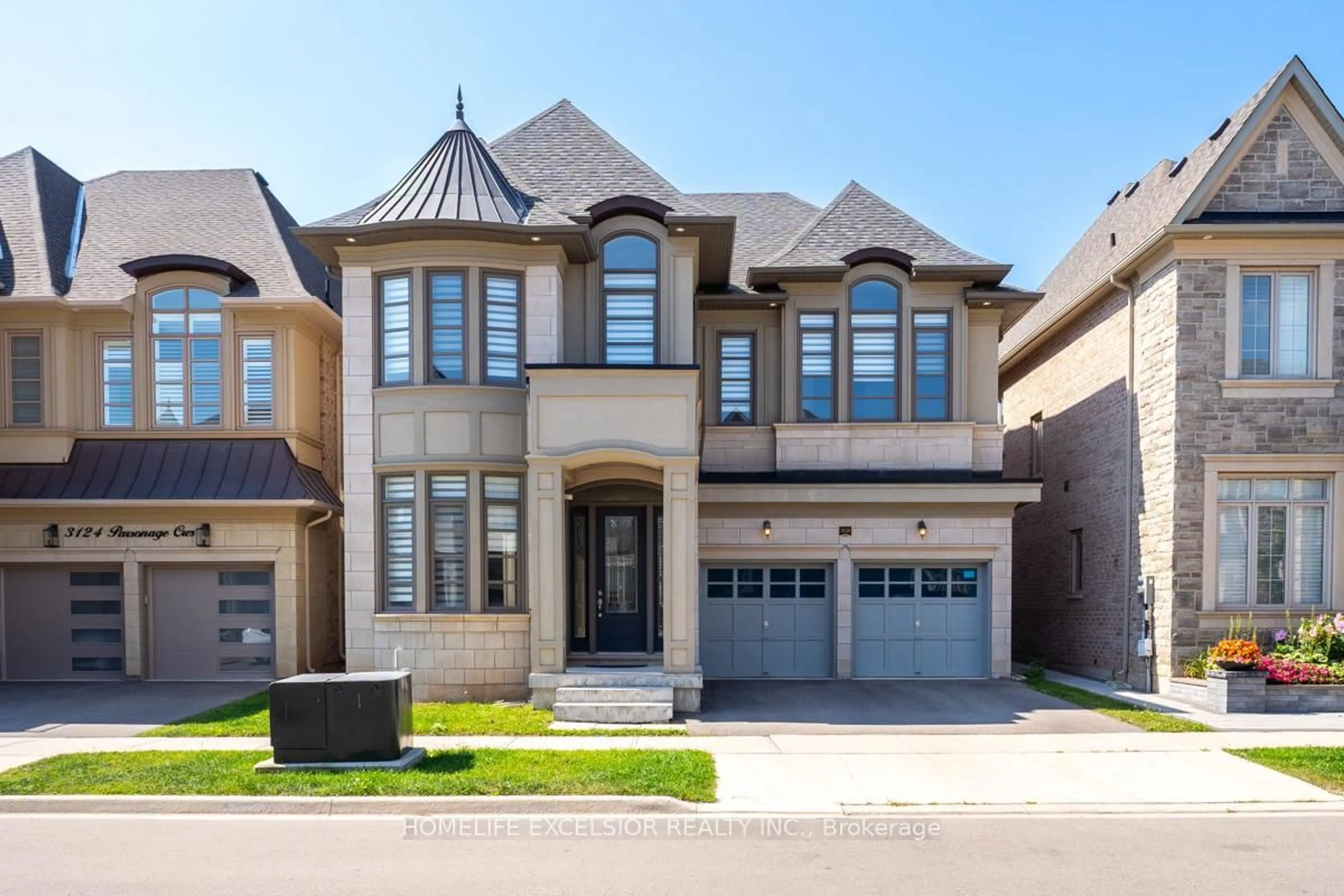 Home with brick exterior material, street for 3128 Parsonage Cres, Oakville Ontario L6H 0T9