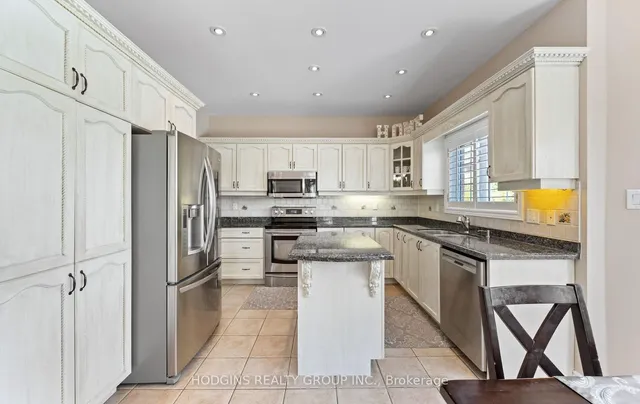 Additional property image - 1376 Avon Dr