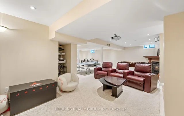 Additional property image - 1376 Avon Dr